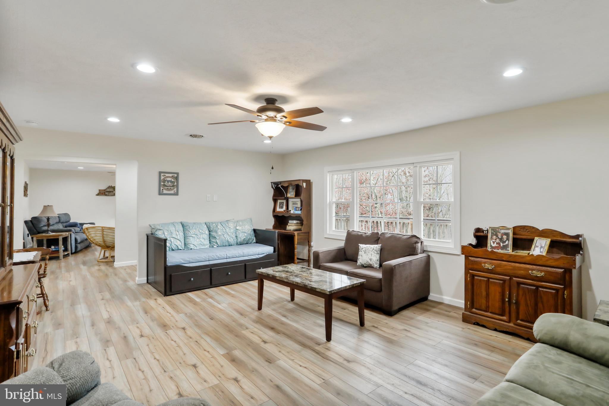 RIVER VIEW - Residential