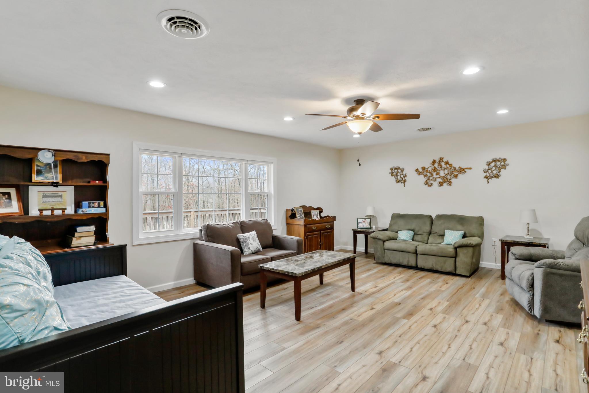 RIVER VIEW - Residential