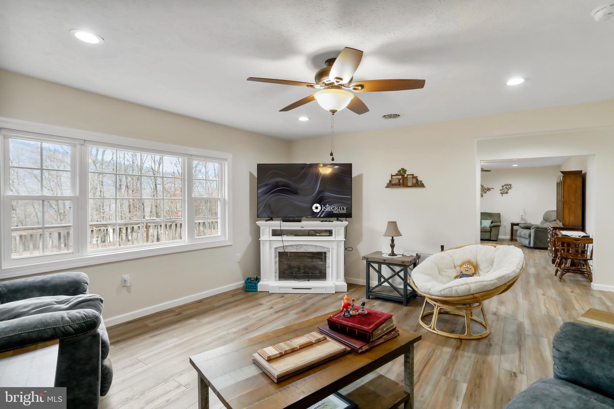 RIVER VIEW - Residential