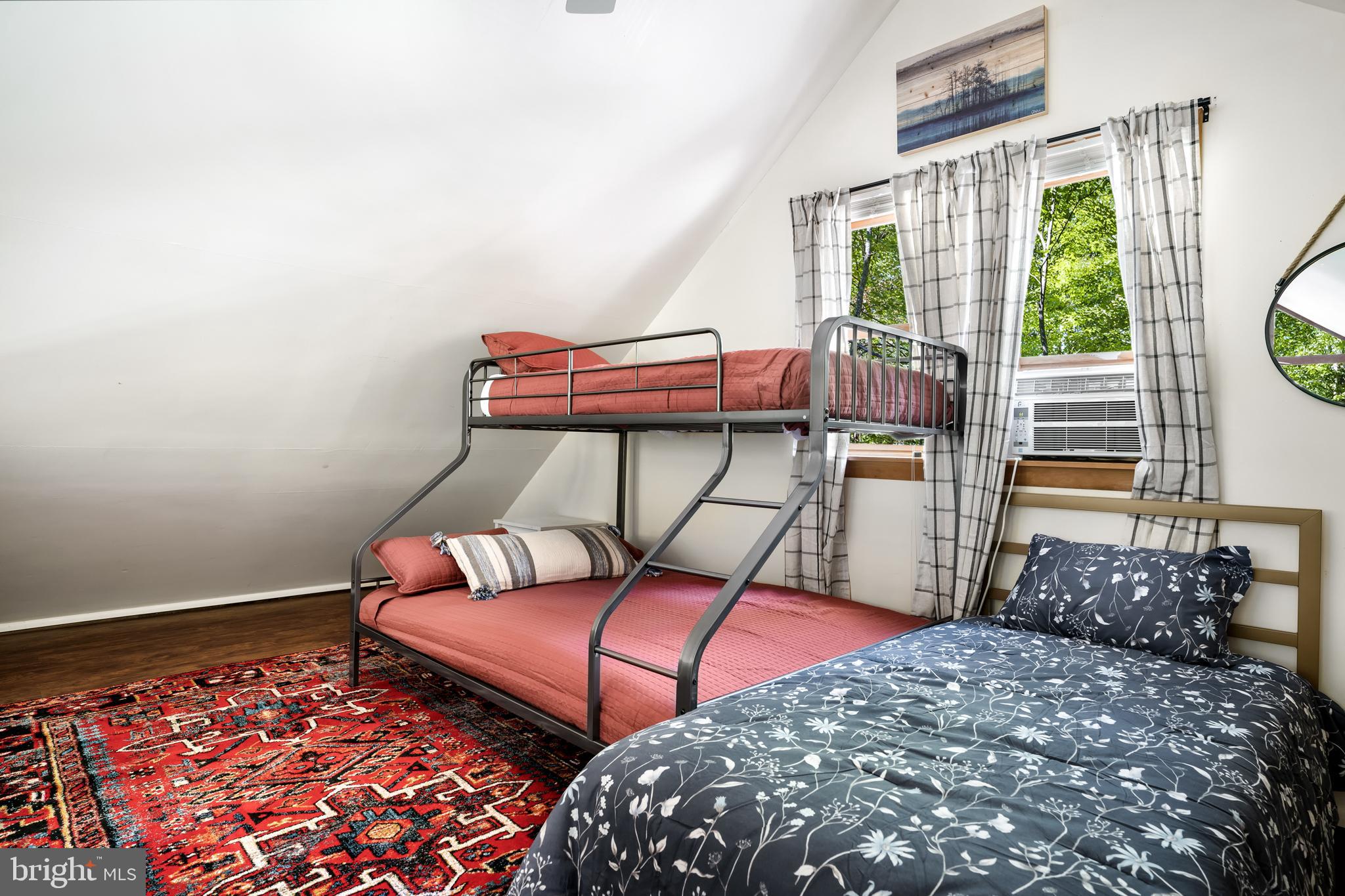 OAK FOREST - Residential