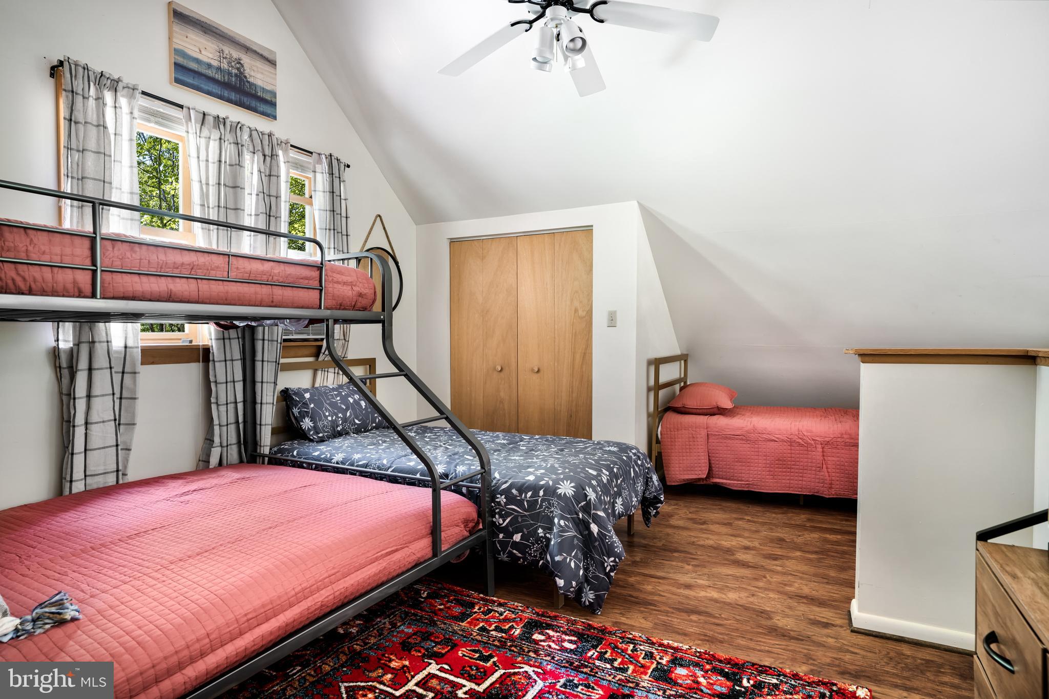 OAK FOREST - Residential