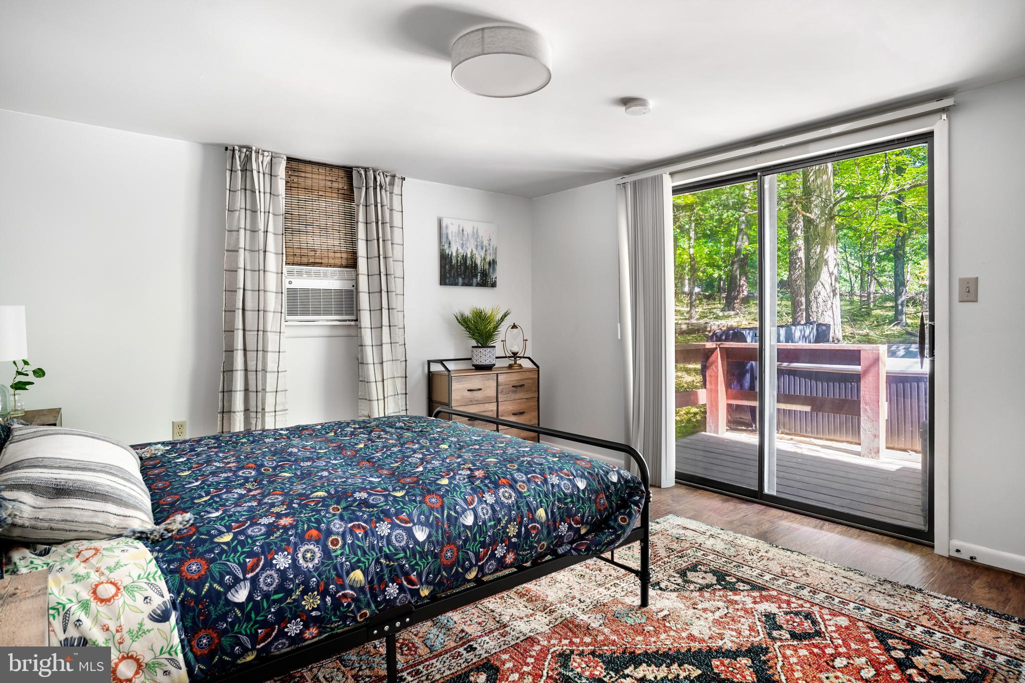 OAK FOREST - Residential