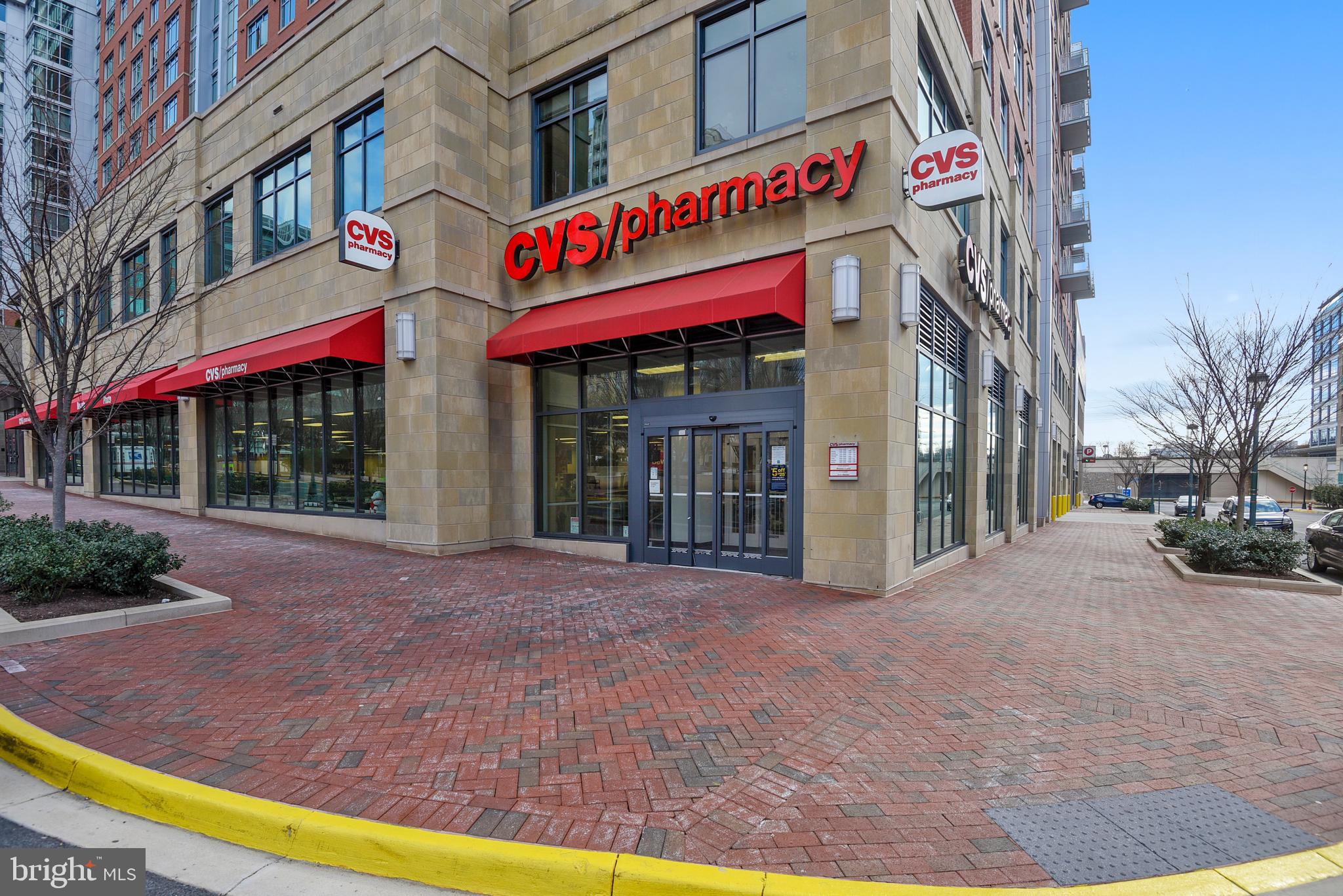 SAVOY AT RESTON TOWN CENTER - Residential Lease