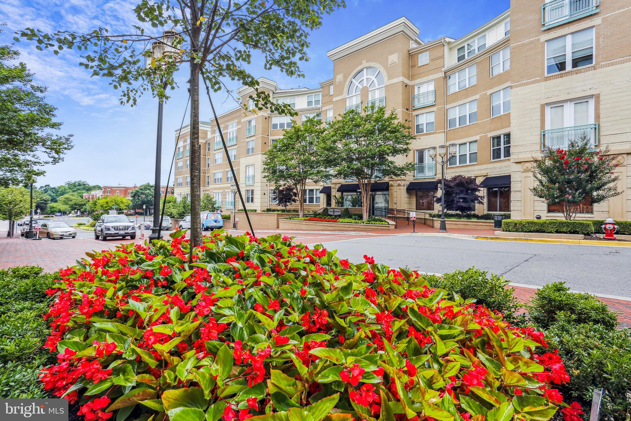 SAVOY AT RESTON TOWN CENTER - Residential Lease