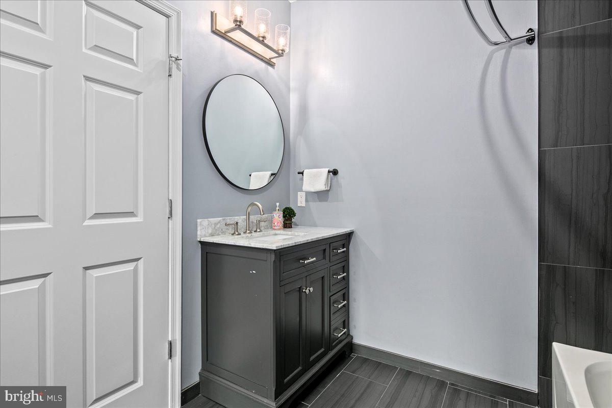 GROVE AT ARLINGTON - Residential