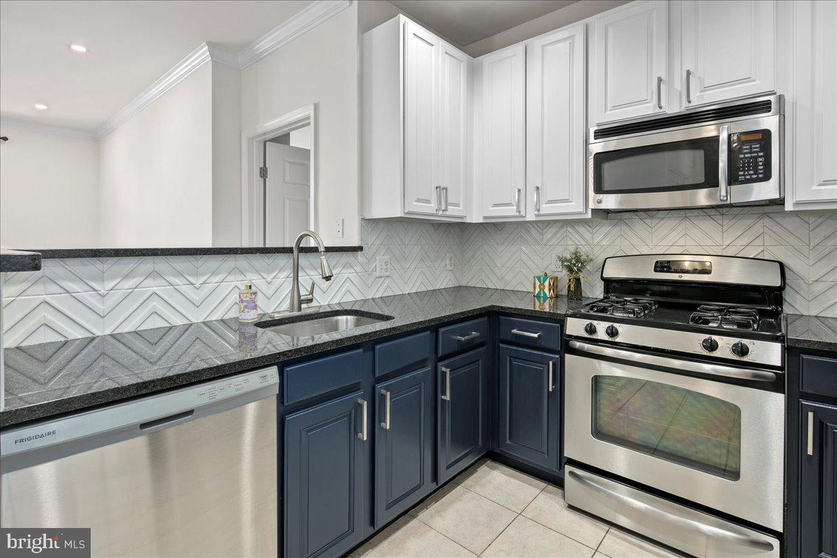 2465 ARMY NAVY DRIVE 1-302