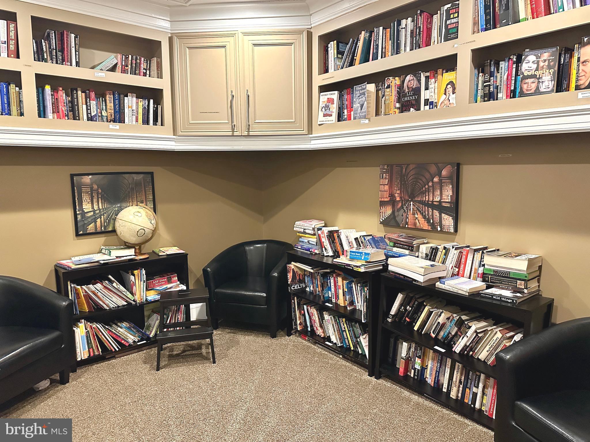 GROVE AT ARLINGTON - Residential