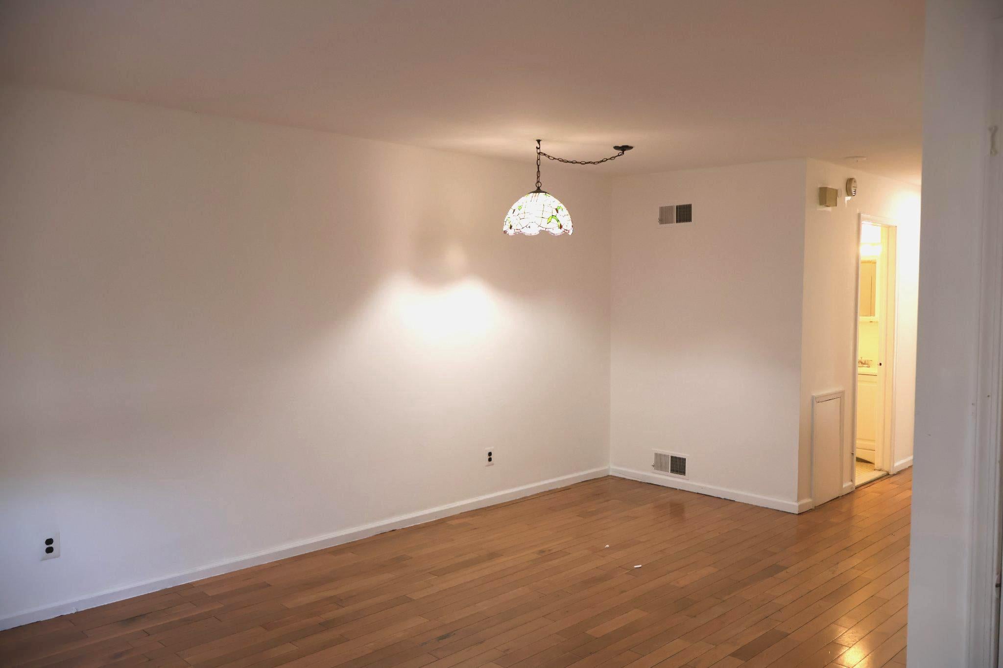 601 COUNTRY LANE