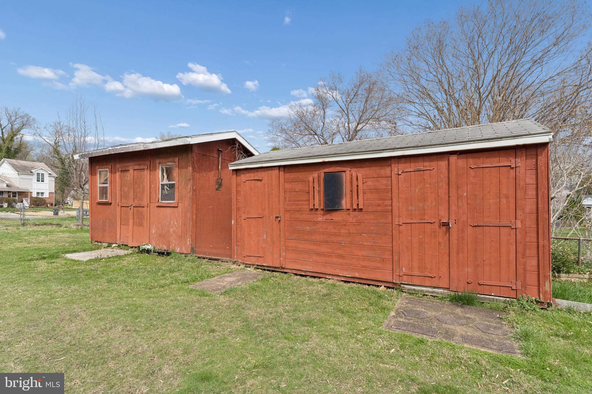 BROYHILL CREST - Residential