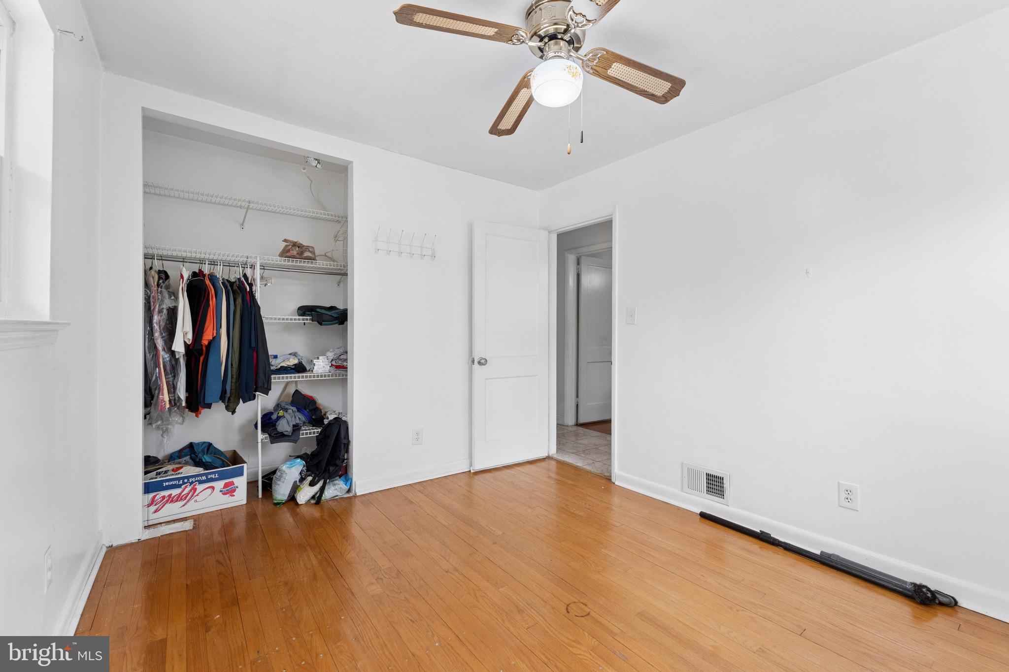 BROYHILL CREST - Residential