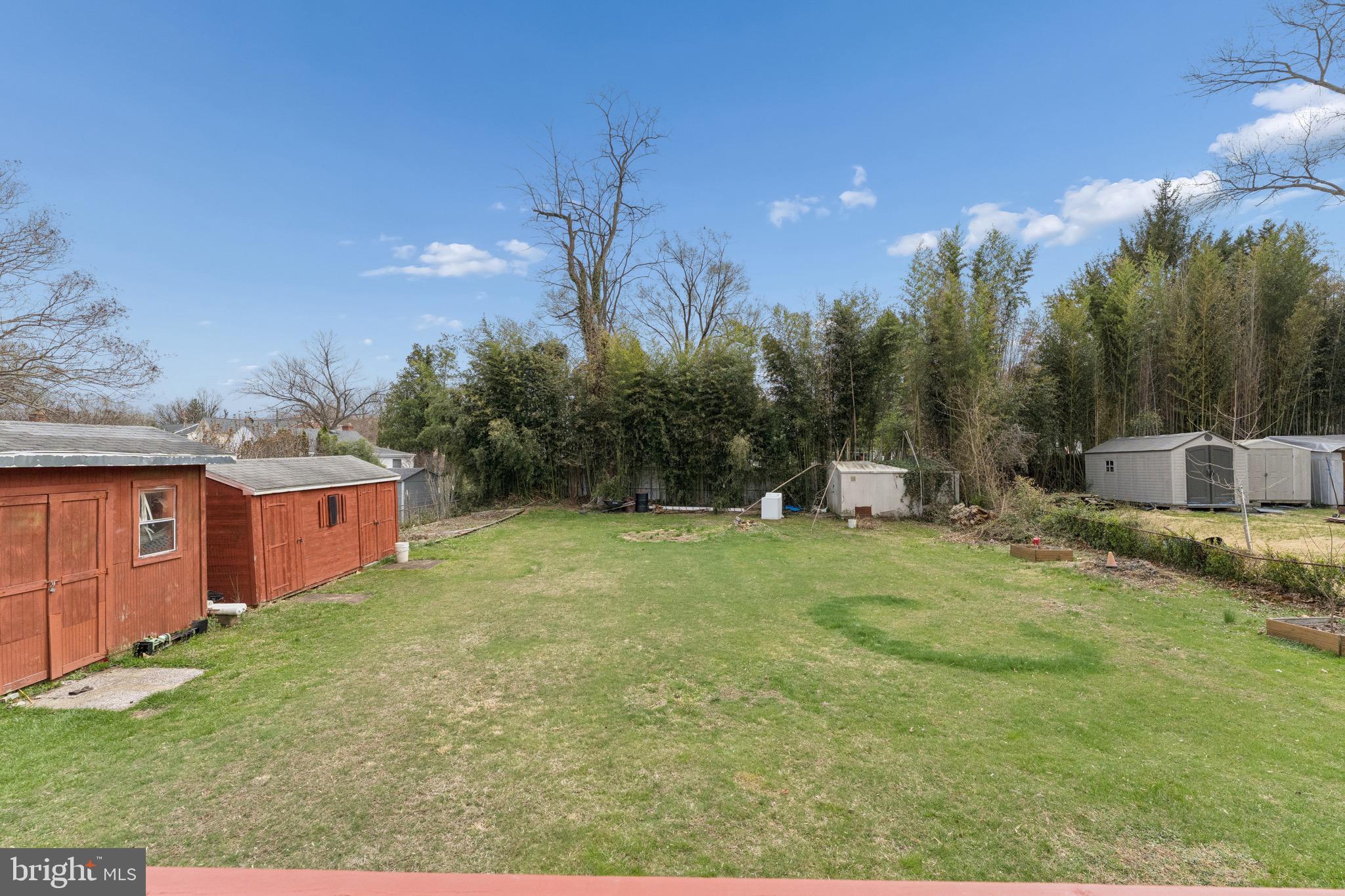 BROYHILL CREST - Residential