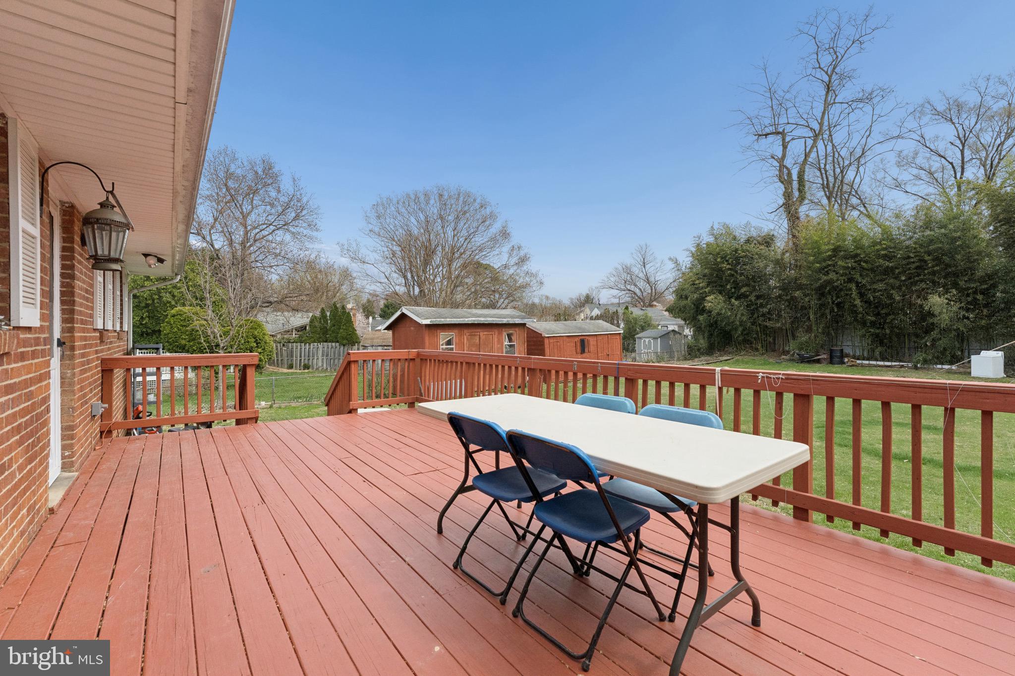 BROYHILL CREST - Residential