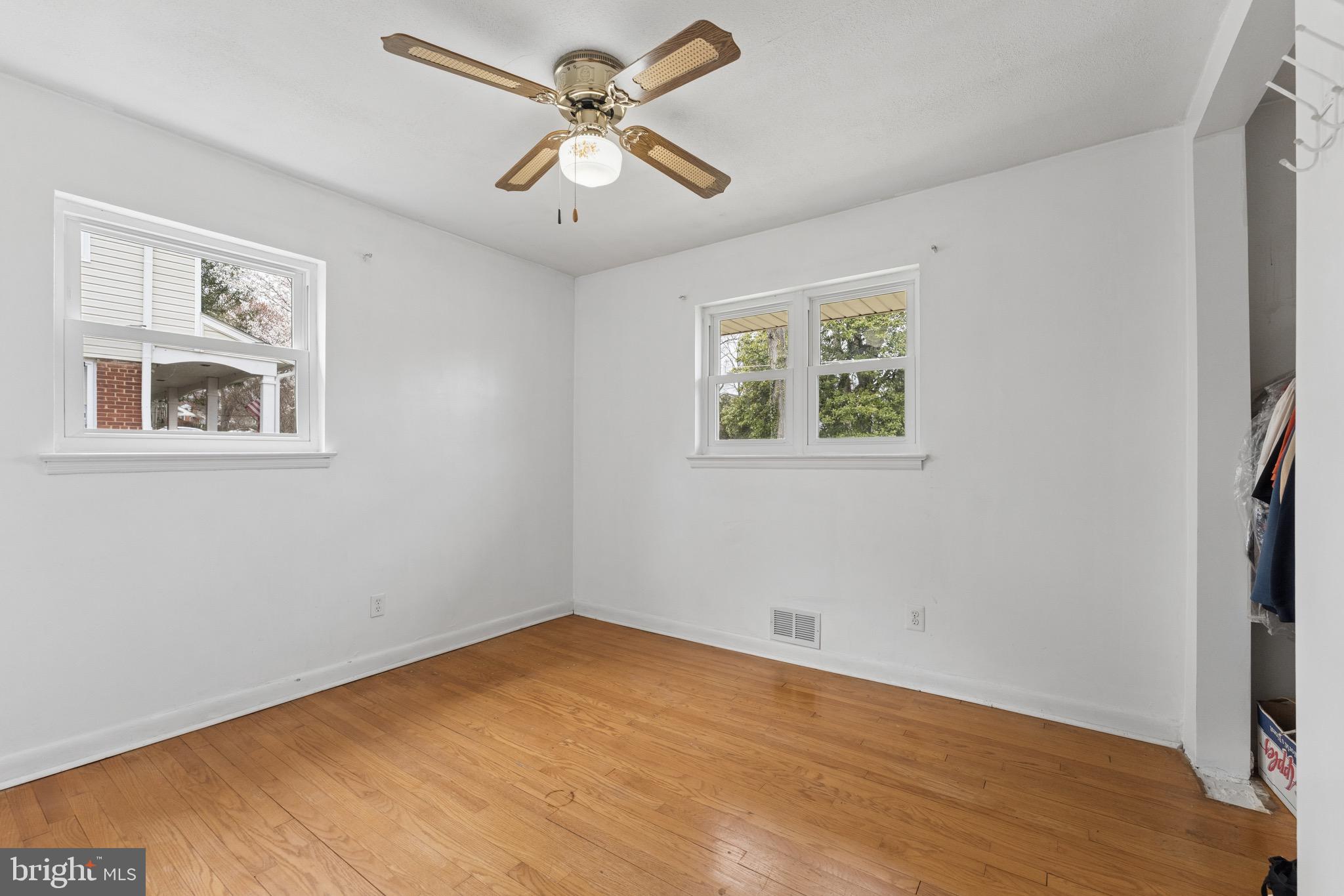 BROYHILL CREST - Residential