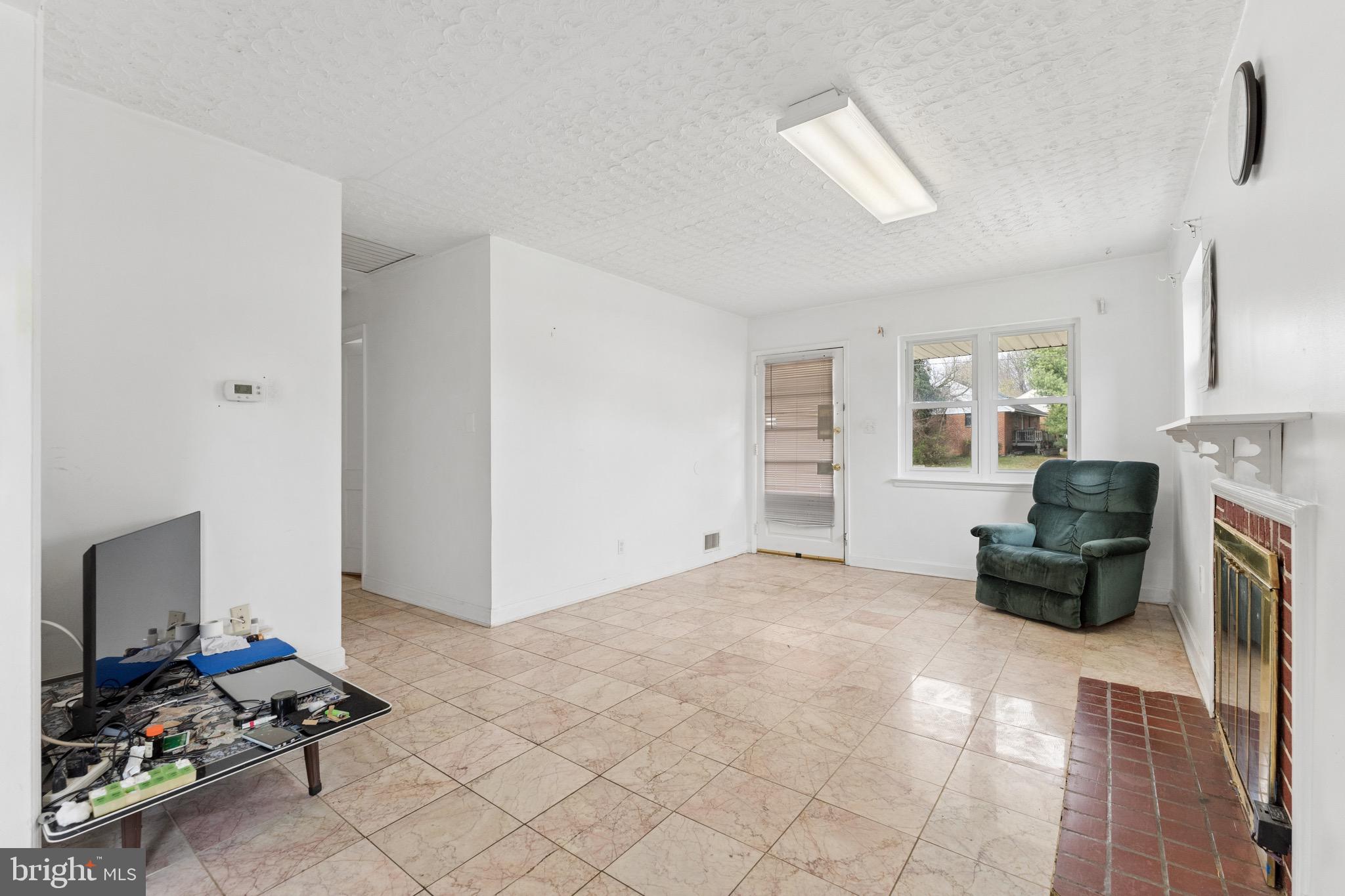 BROYHILL CREST - Residential