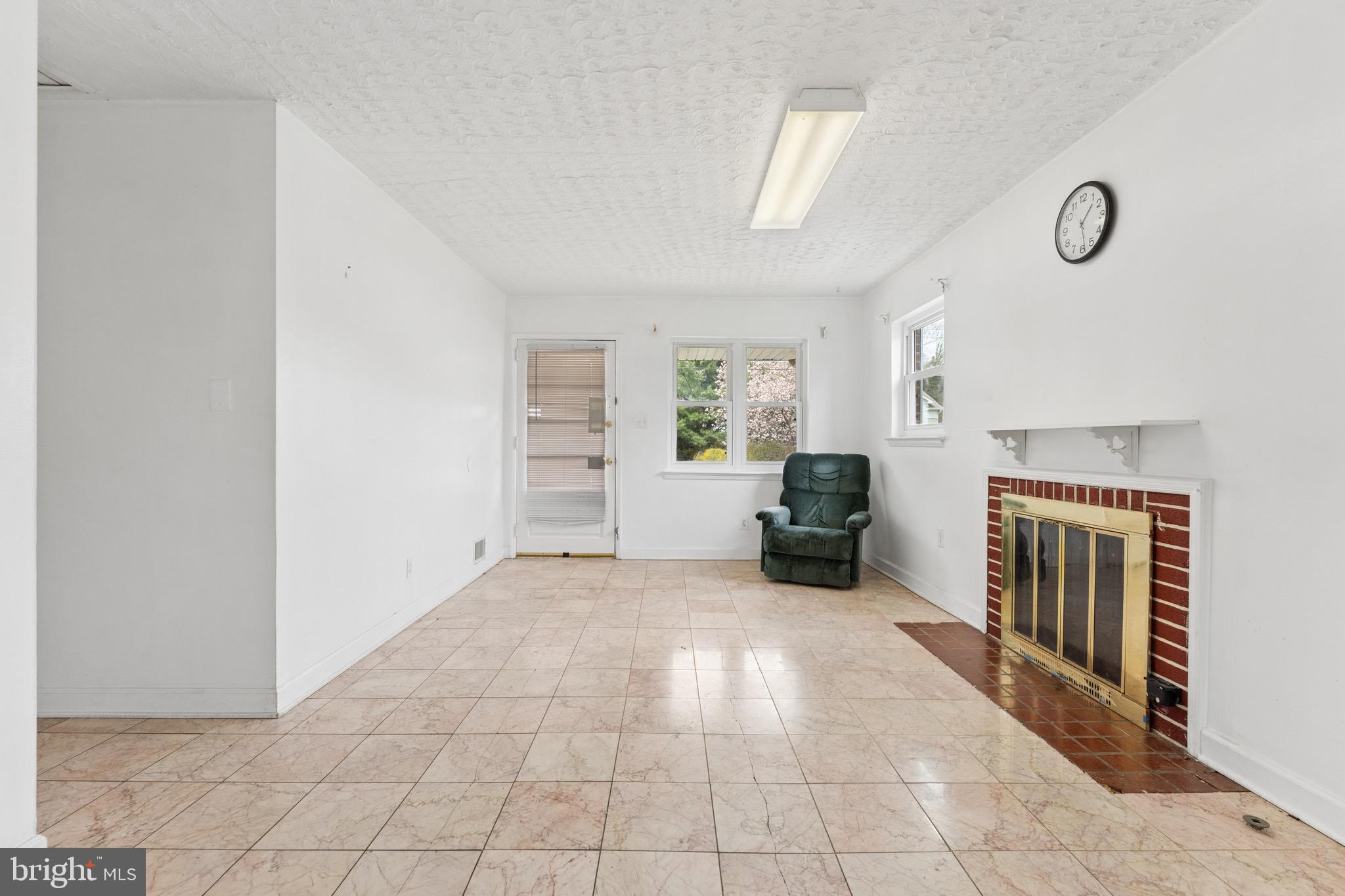 BROYHILL CREST - Residential