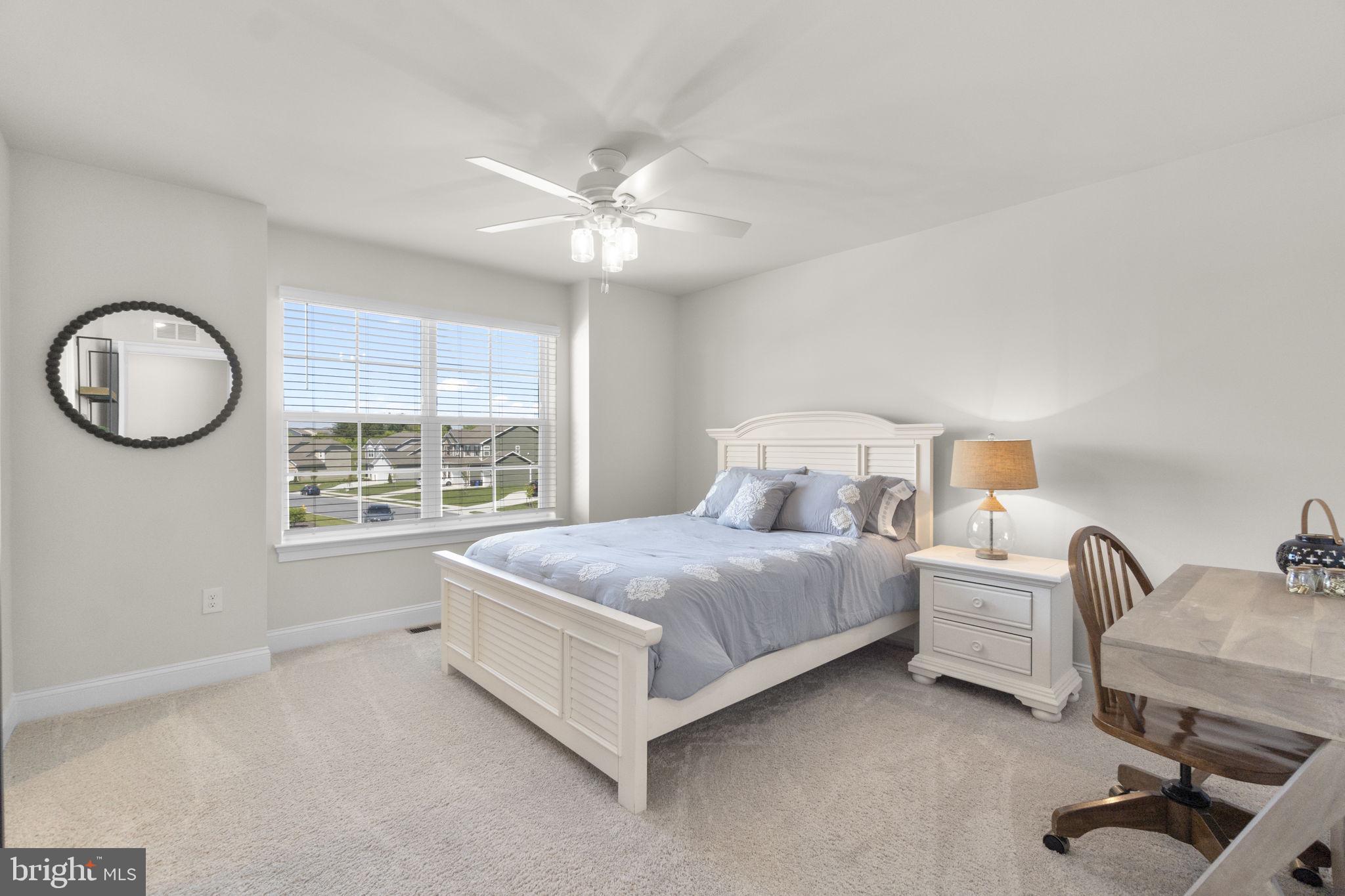 STONEGATE - Residential