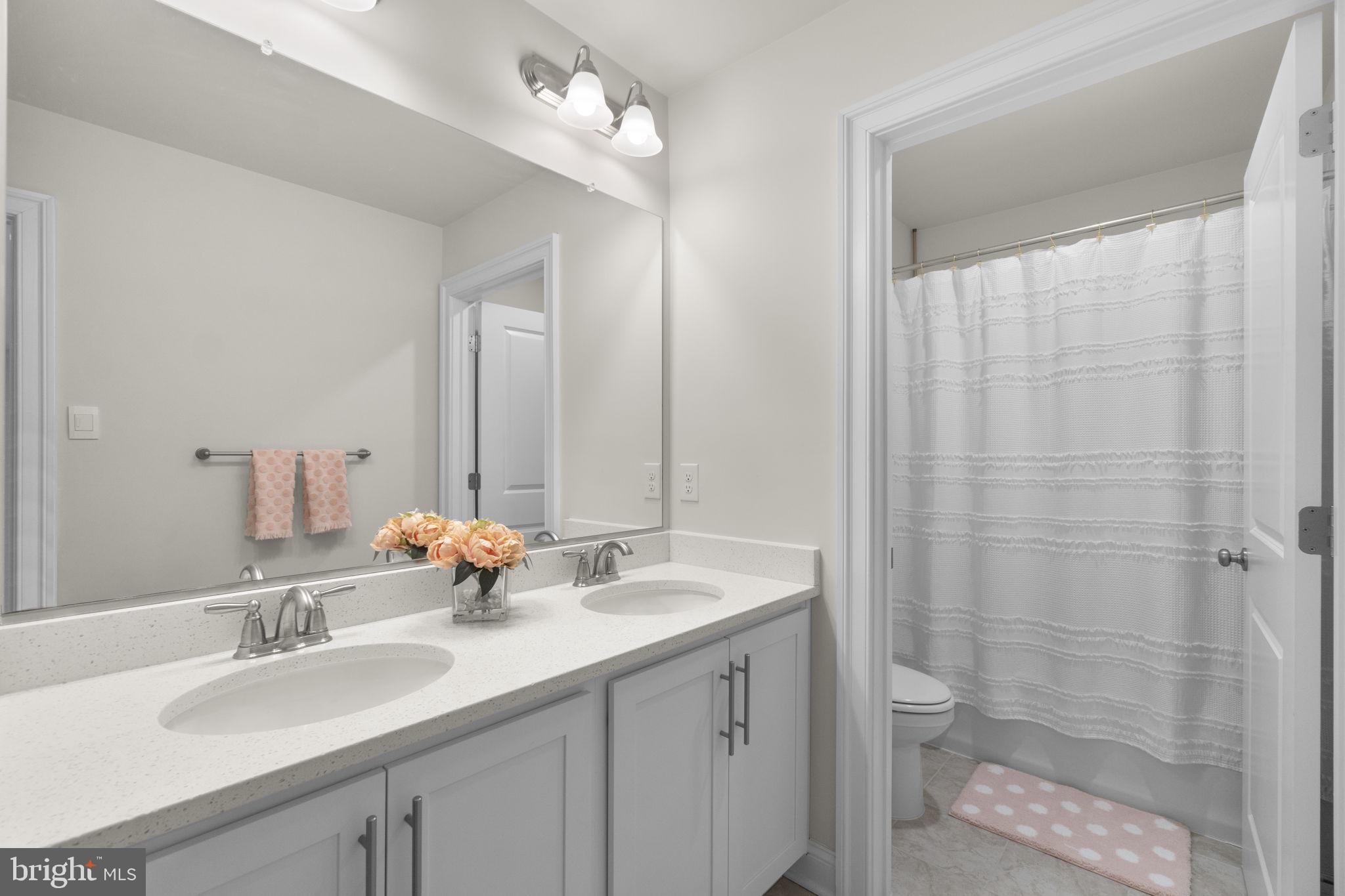 STONEGATE - Residential