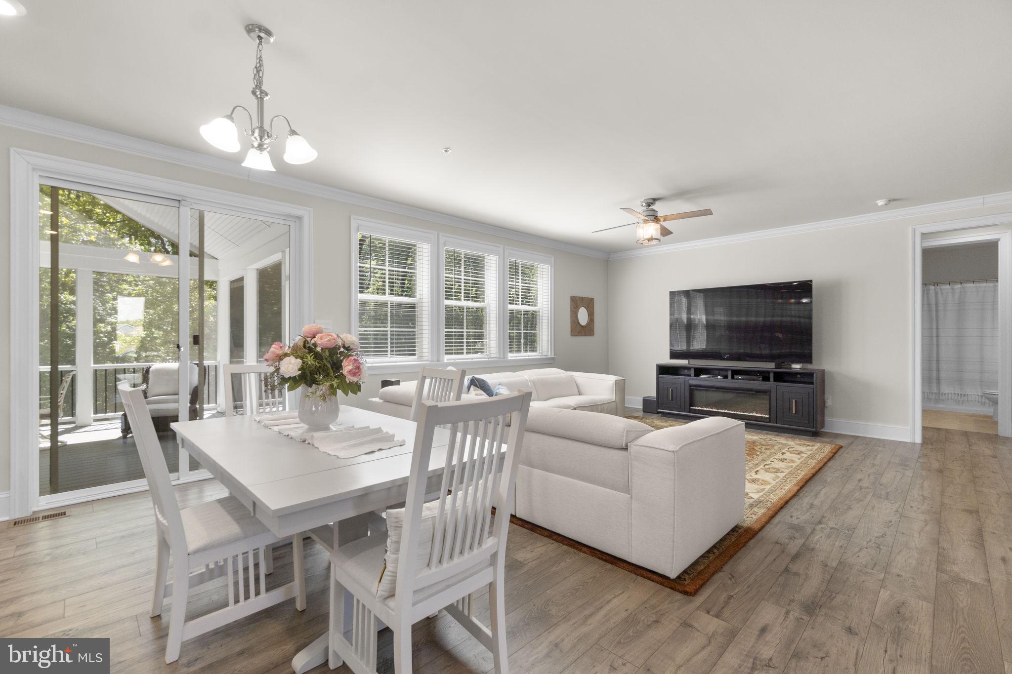 STONEGATE - Residential