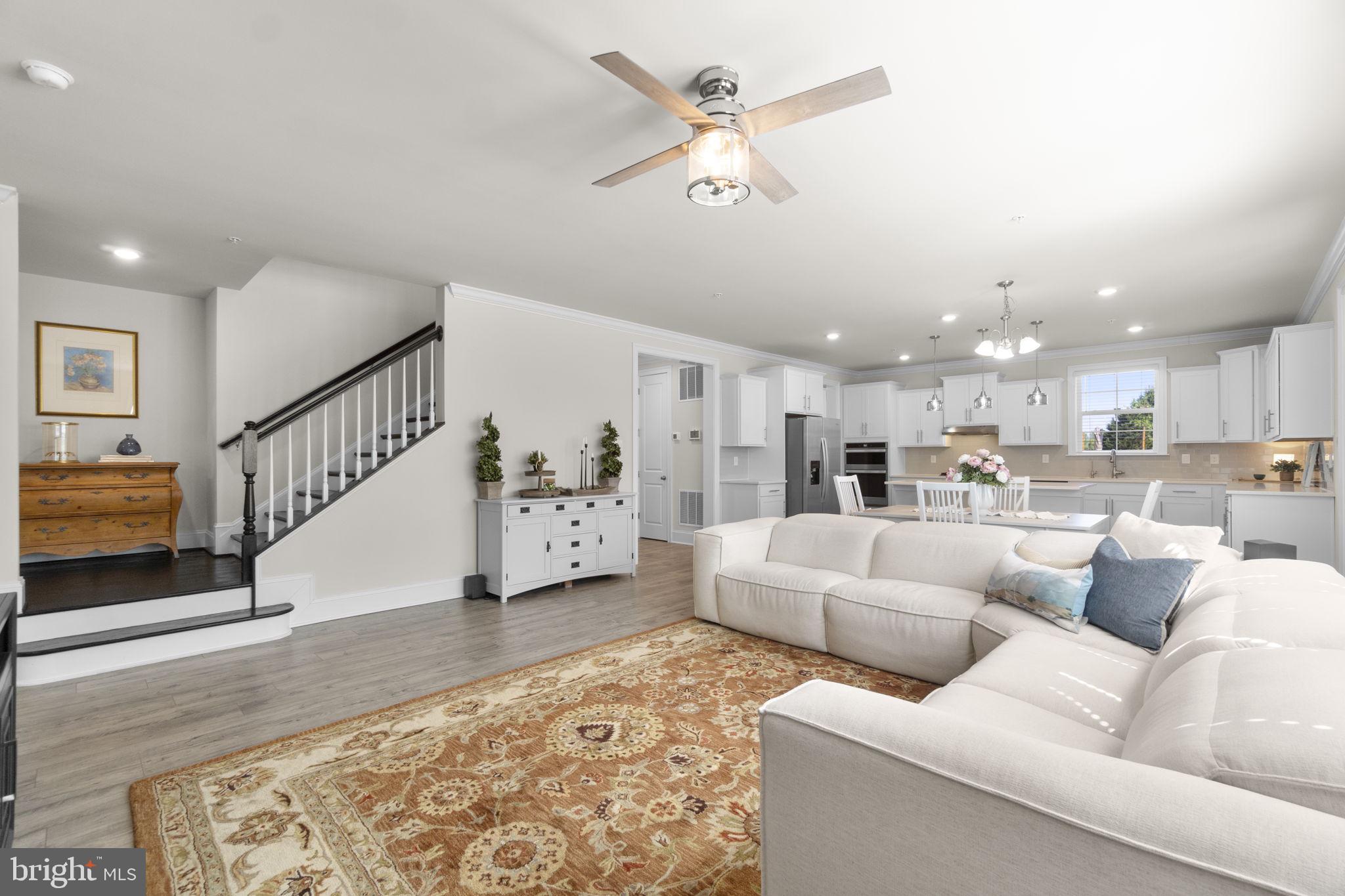 STONEGATE - Residential