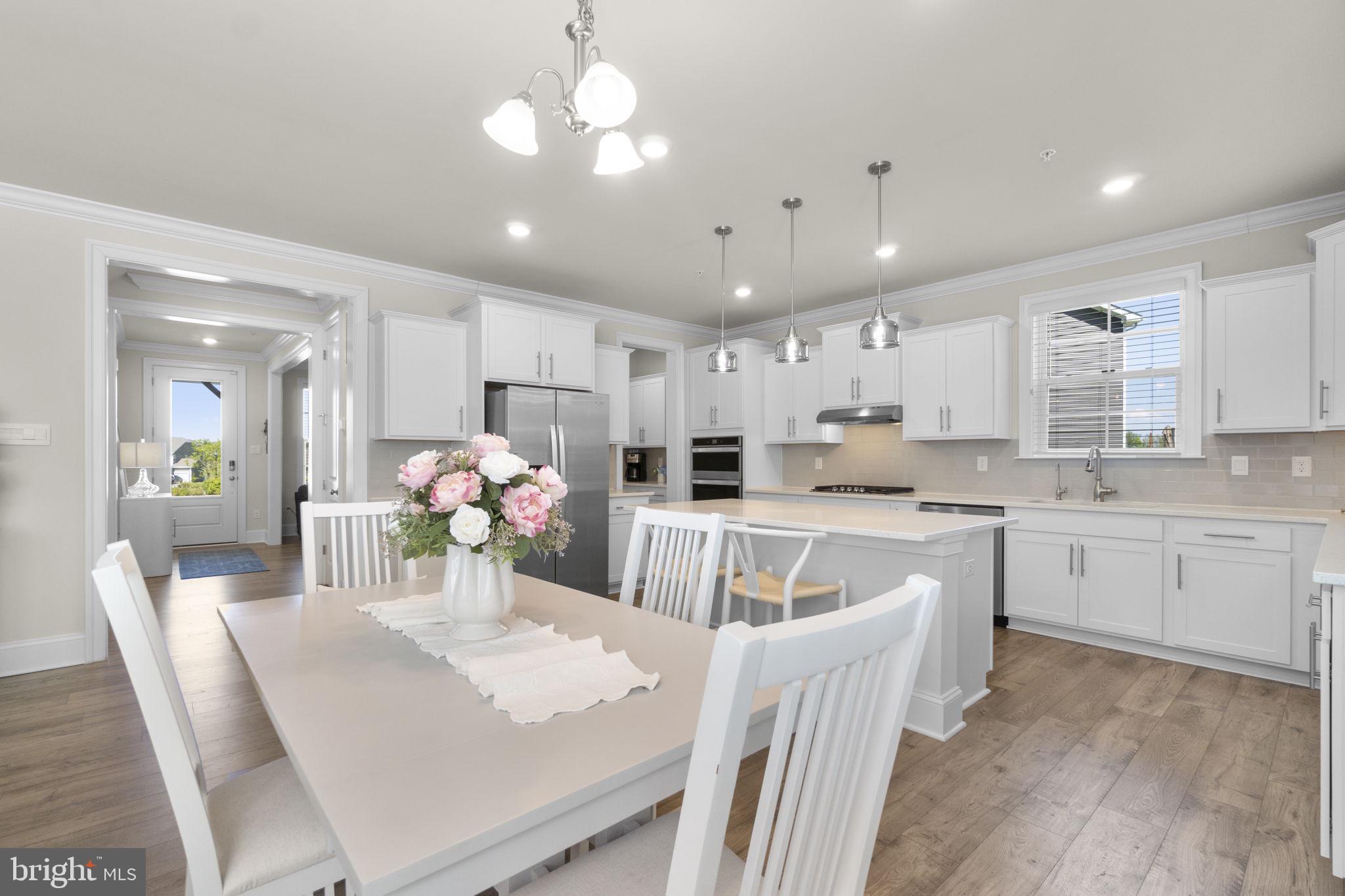 STONEGATE - Residential