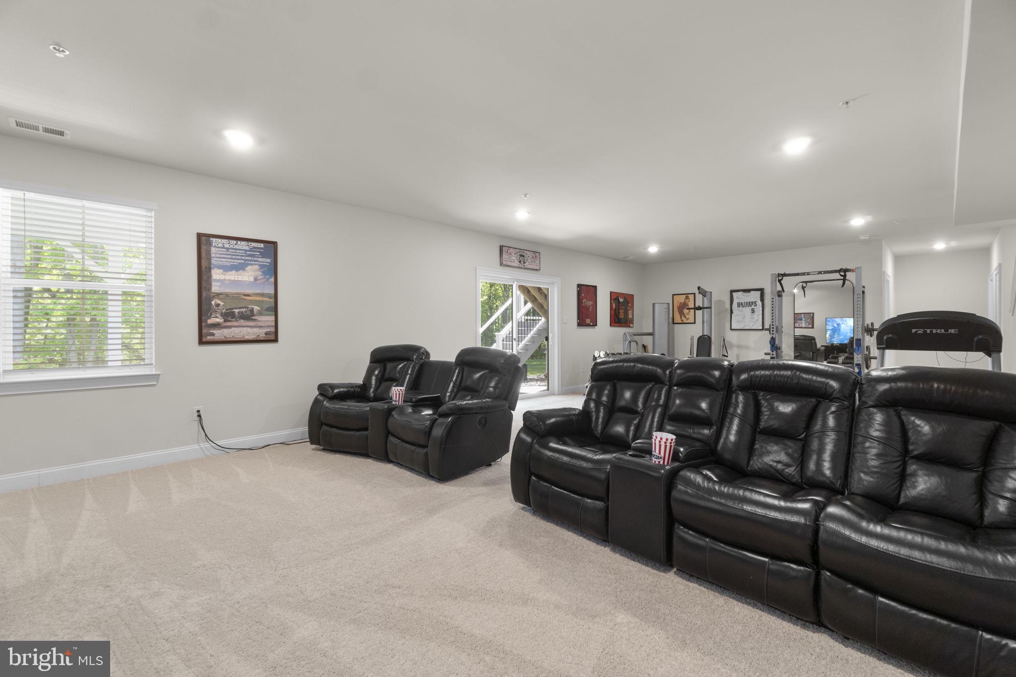 STONEGATE - Residential