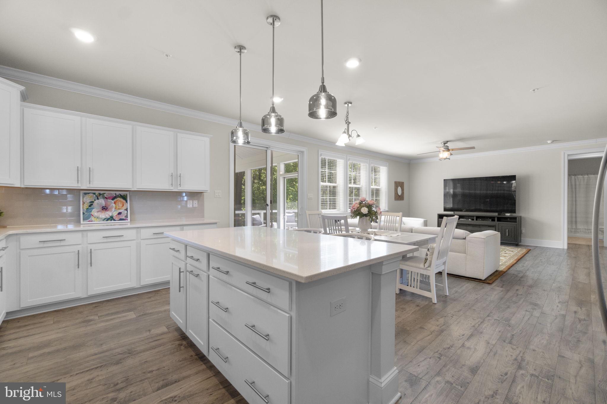 STONEGATE - Residential