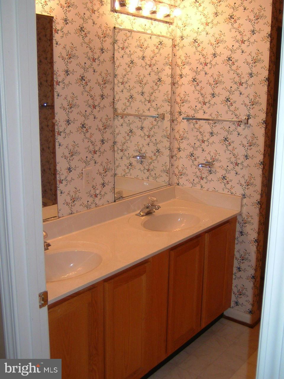 MONMOUTH VILLAGE - Residential Lease