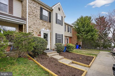 Townhouse For Sale - 5 Crystal Rock Court<br/> GERMANTOWN, MD 20874