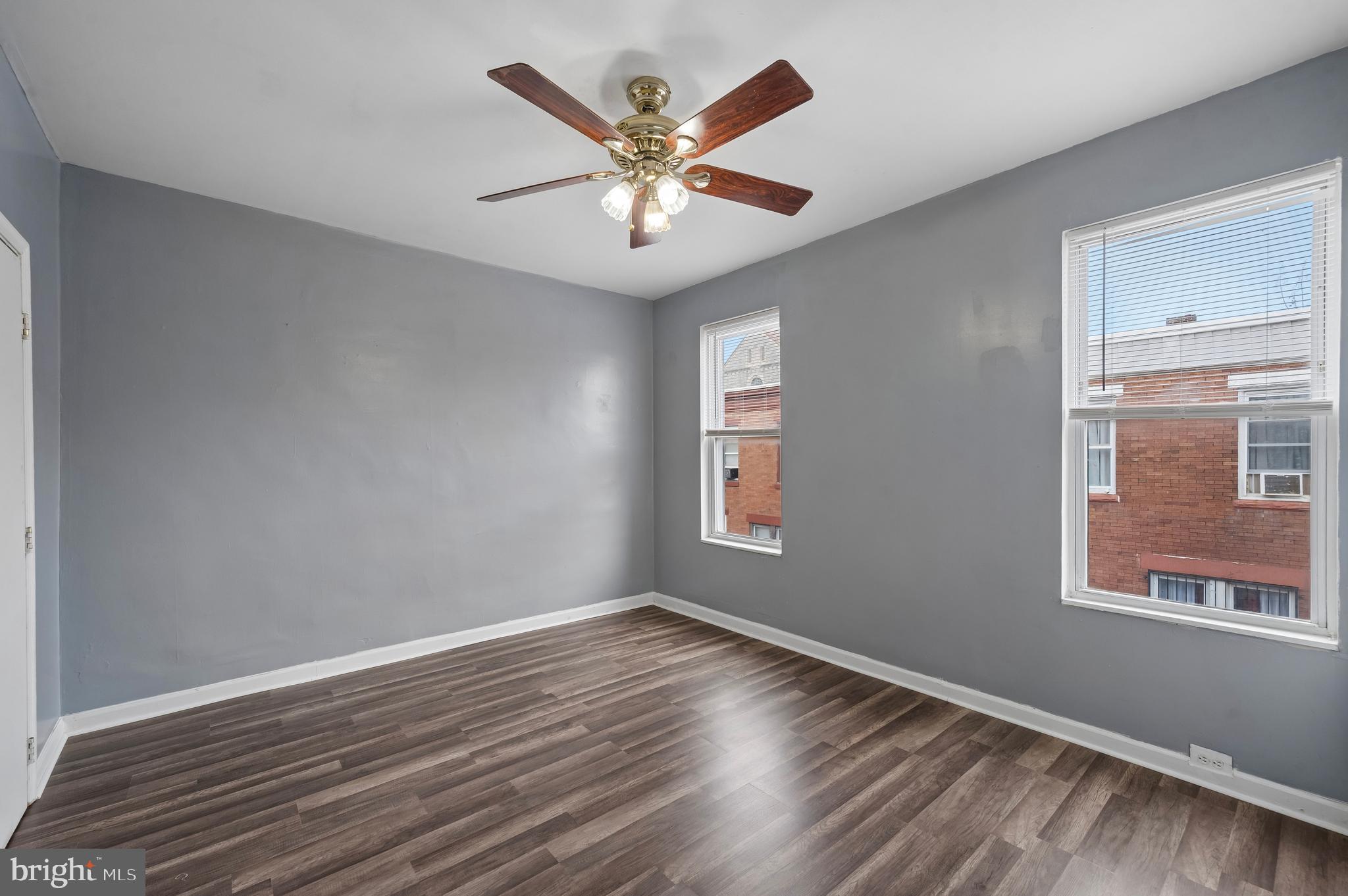 KENSINGTON - Residential