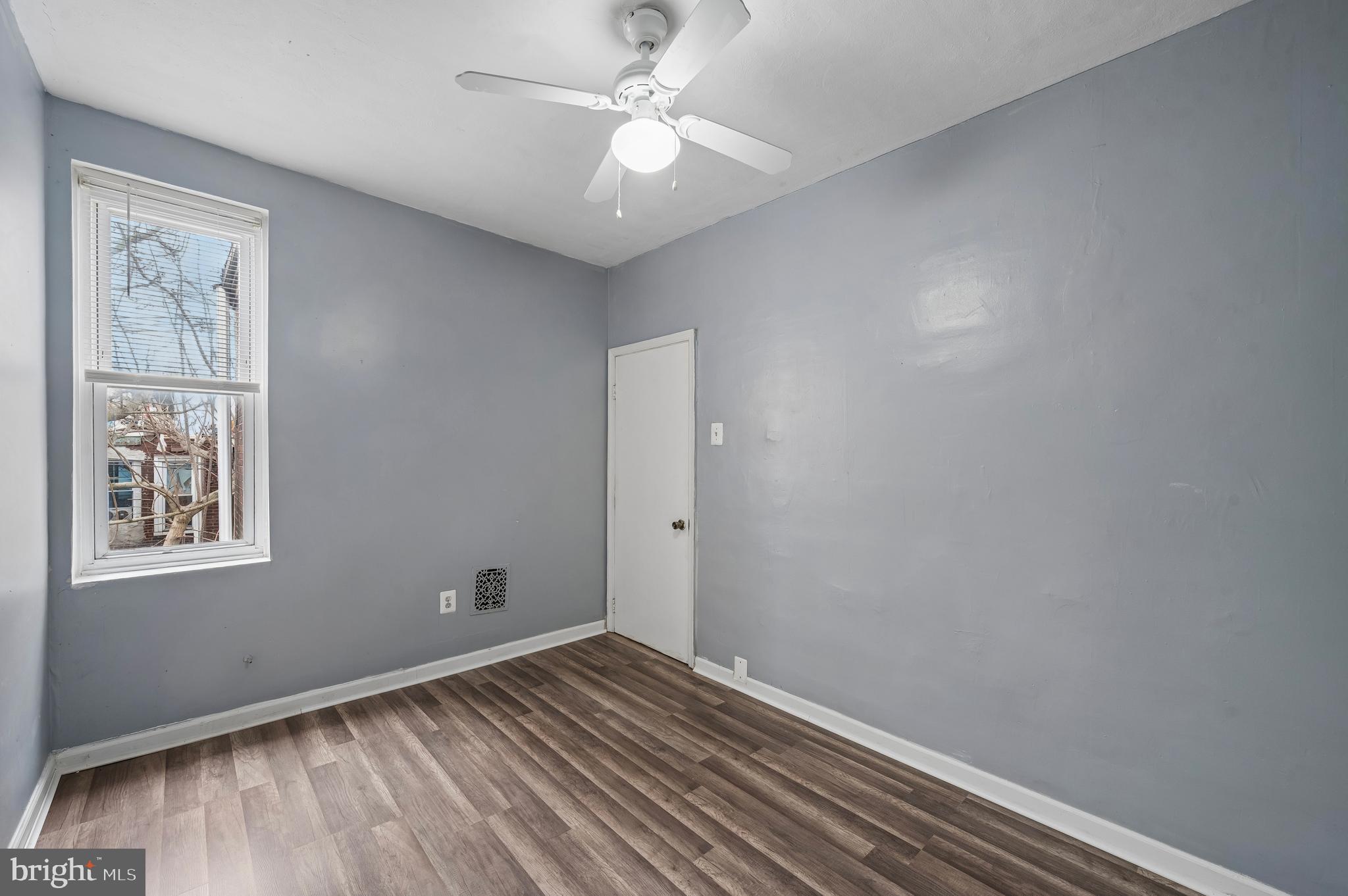 KENSINGTON - Residential