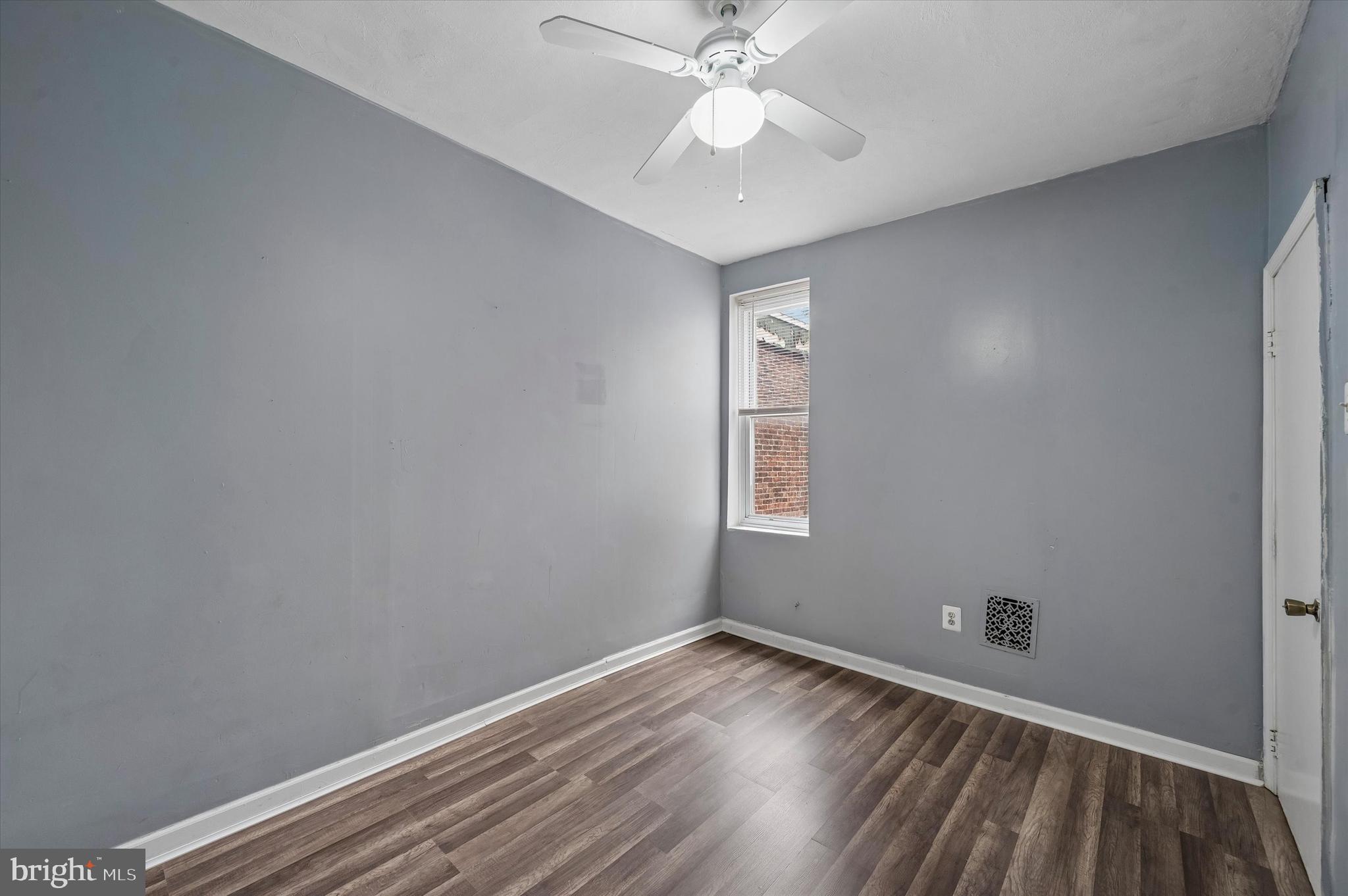 KENSINGTON - Residential