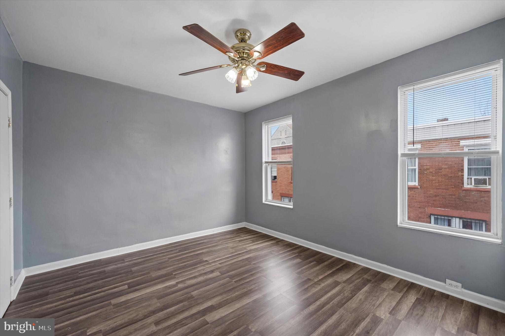 KENSINGTON - Residential