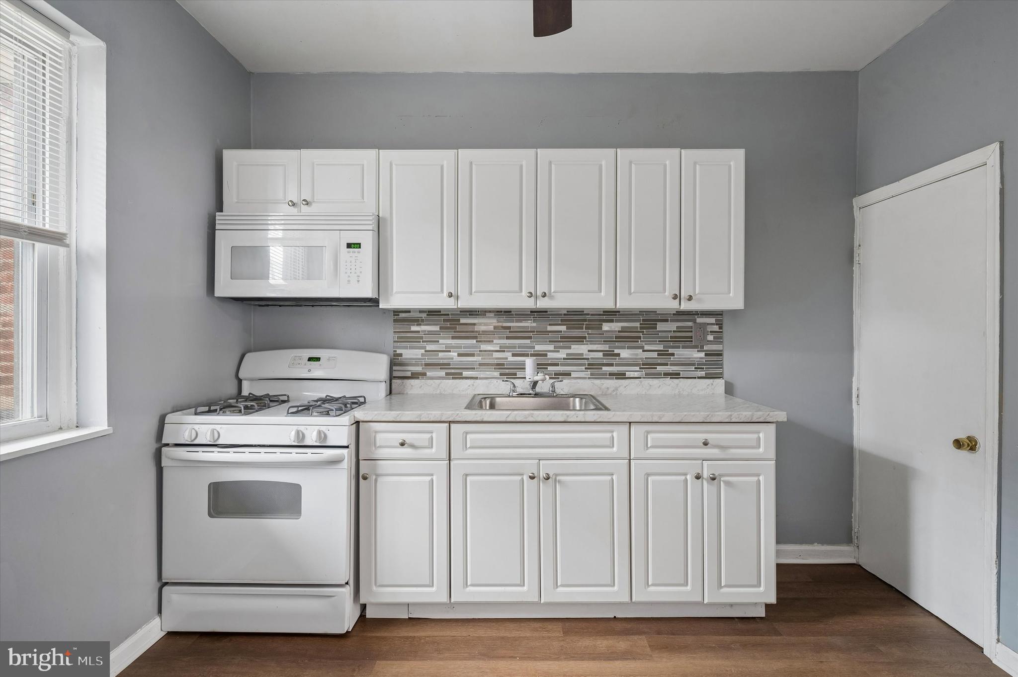 KENSINGTON - Residential