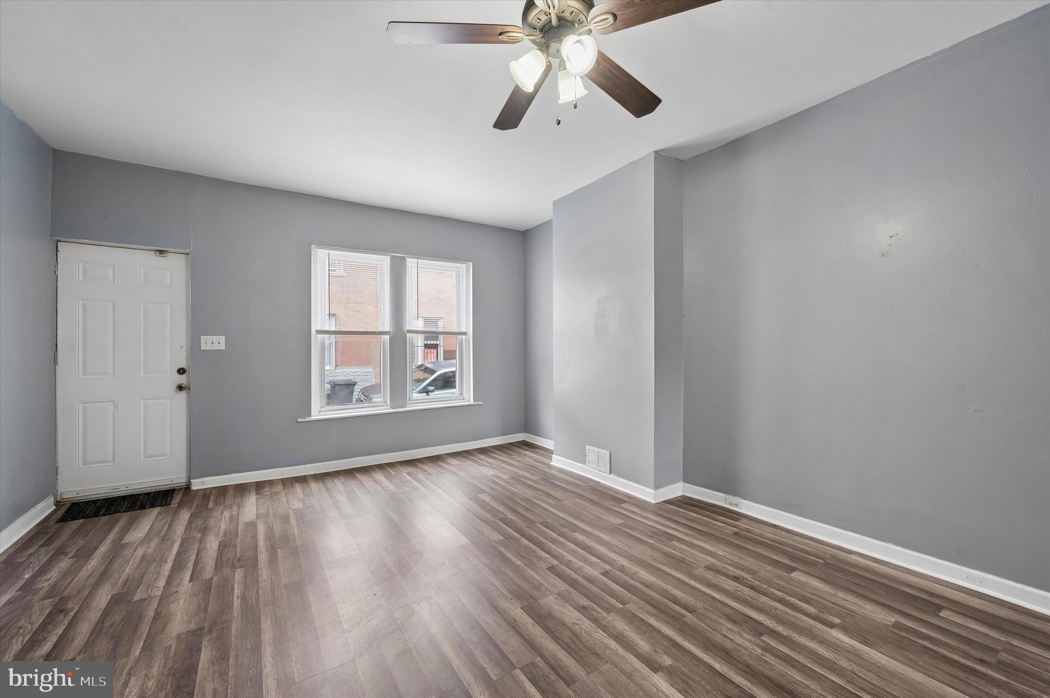 KENSINGTON - Residential