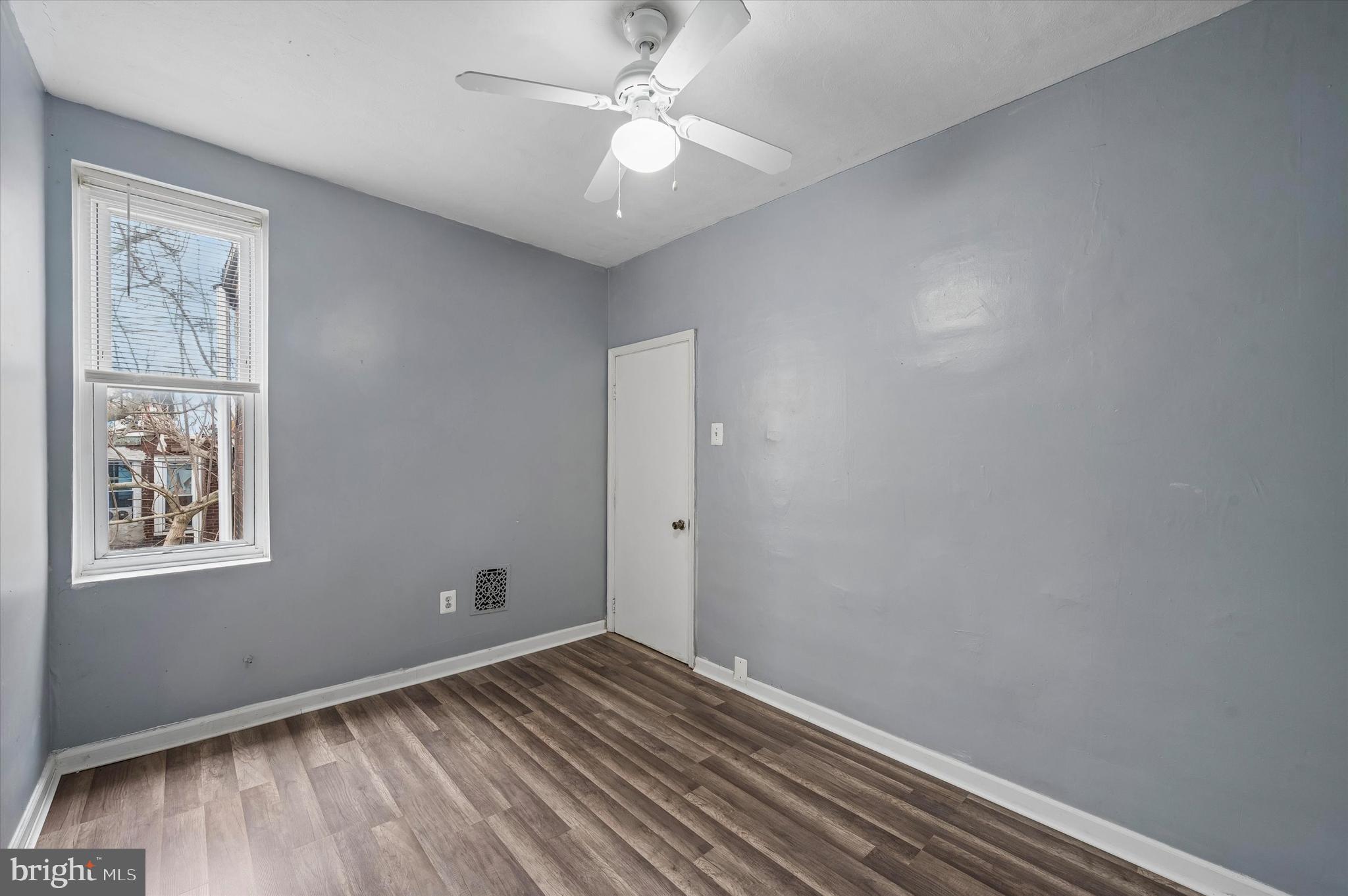 KENSINGTON - Residential