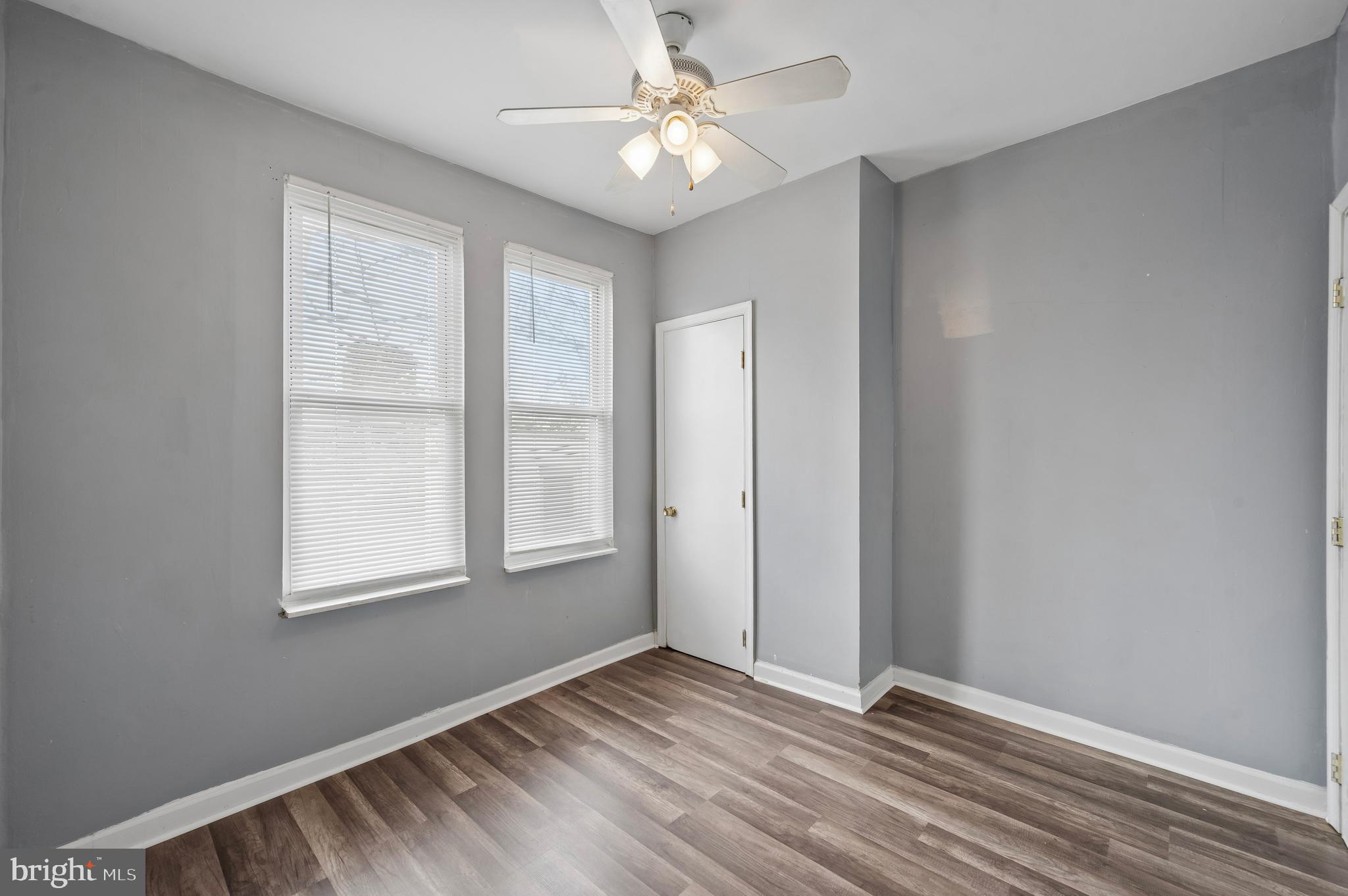 KENSINGTON - Residential