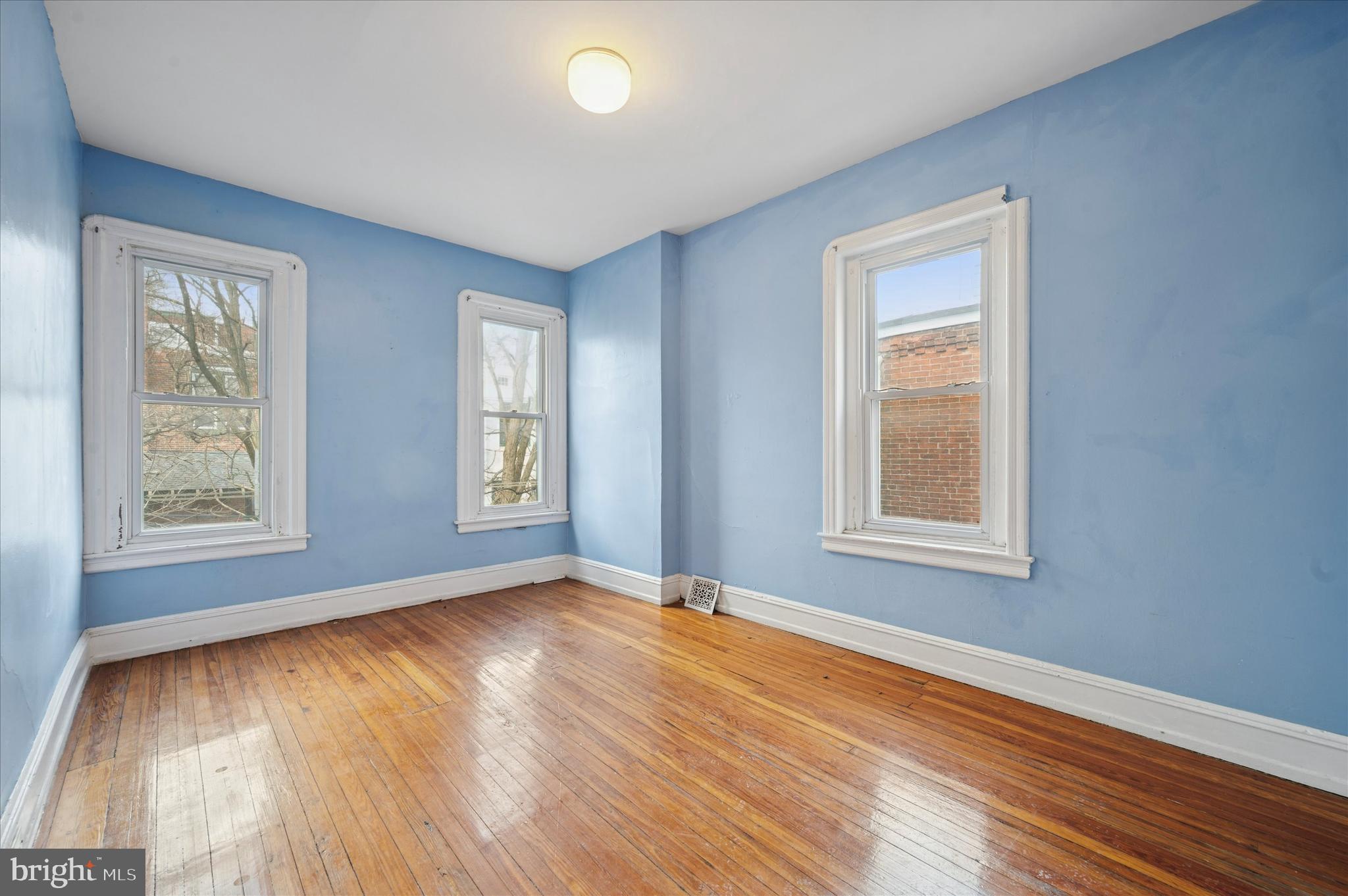 UNIVERSITY CITY - Residential