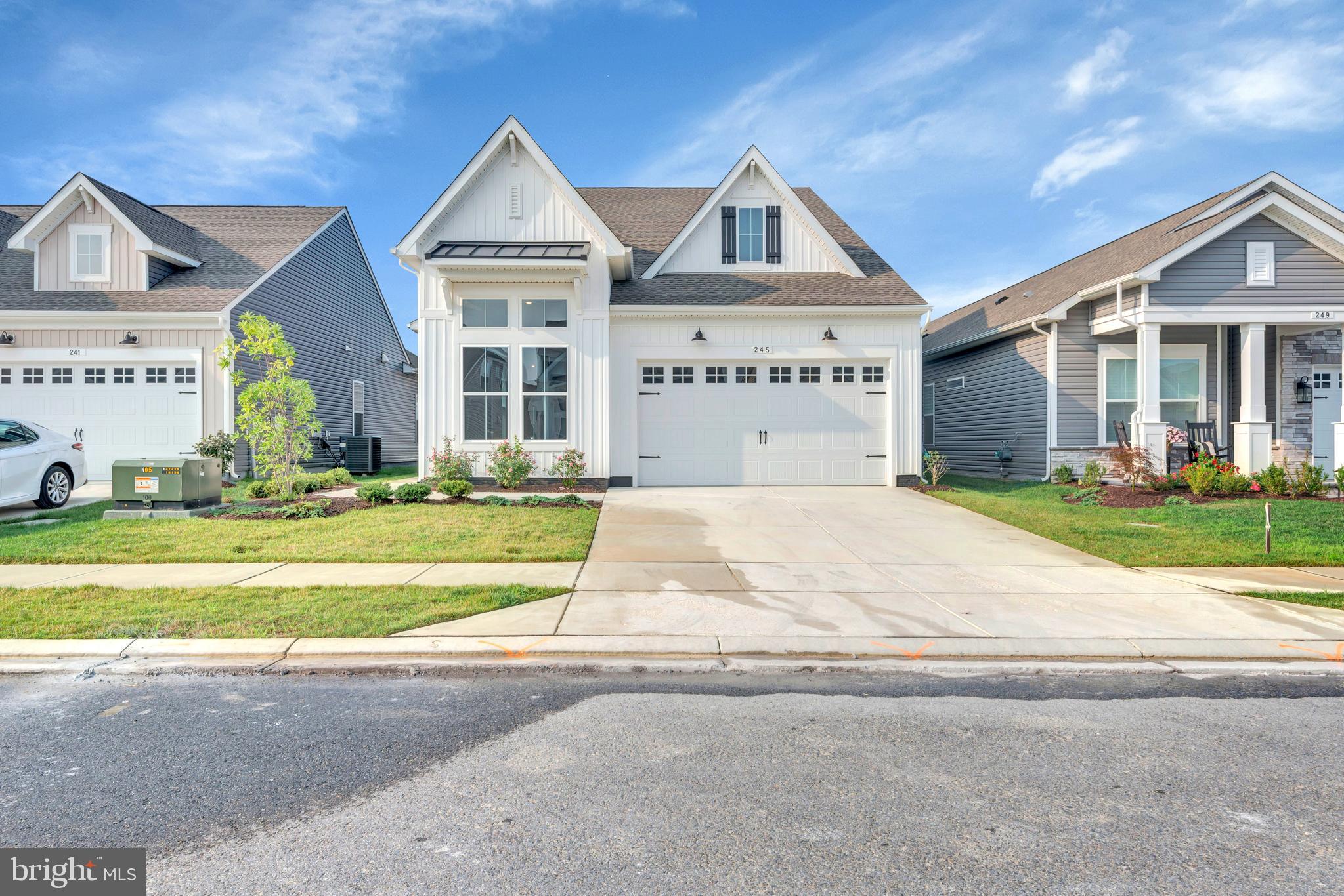 FOUR SEASONS AT KENT ISLAND - Residential