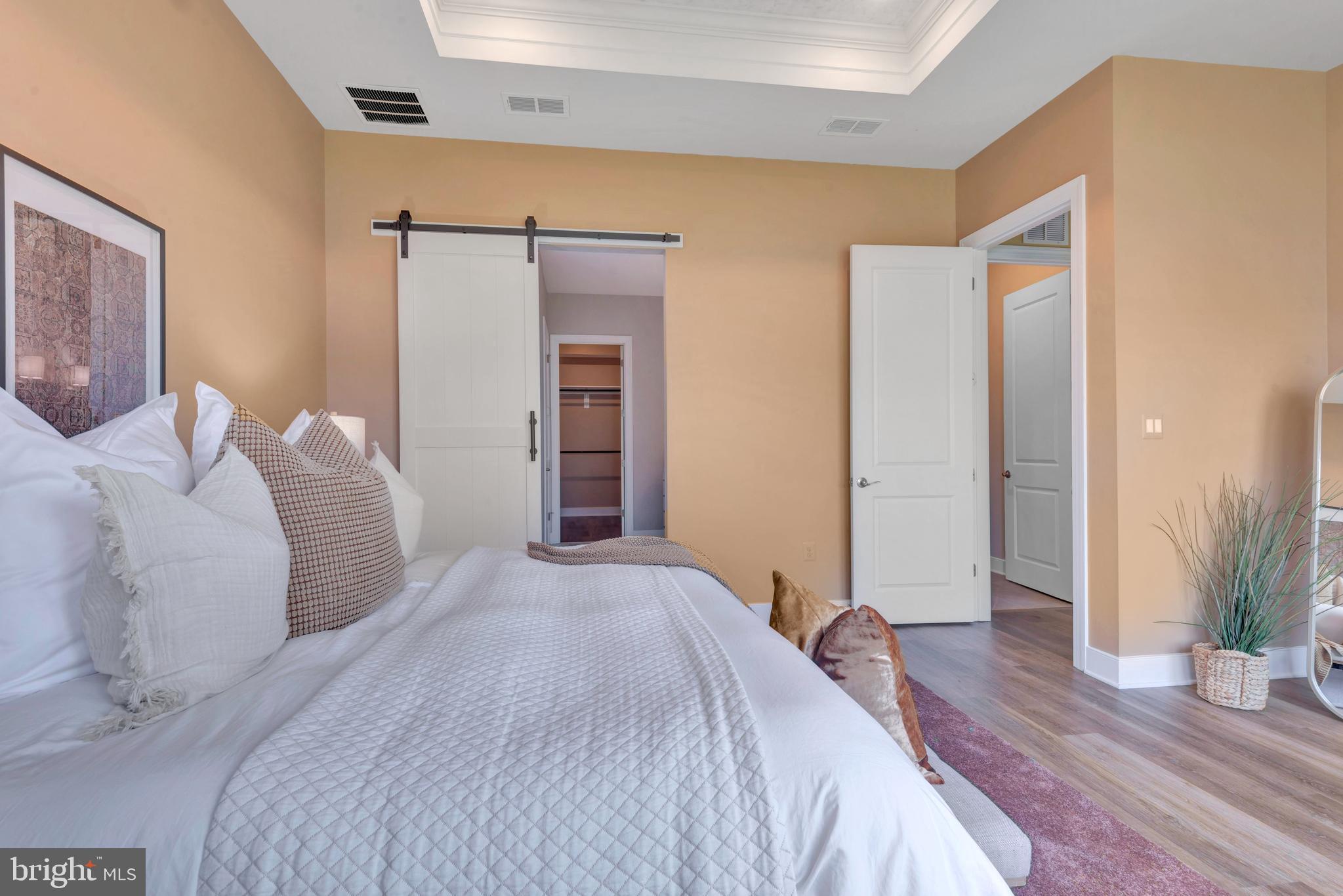 FOUR SEASONS AT KENT ISLAND - Residential