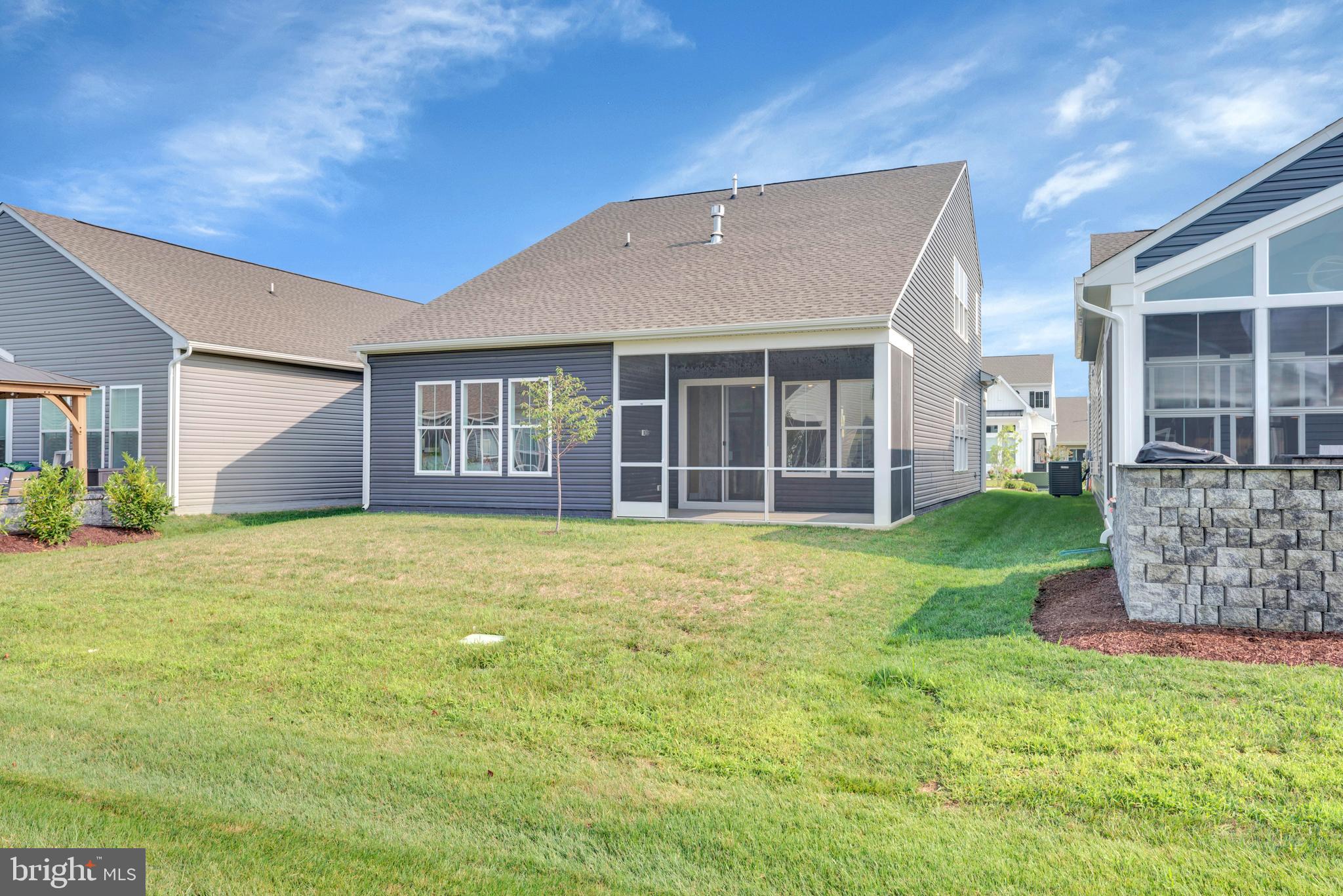 FOUR SEASONS AT KENT ISLAND - Residential