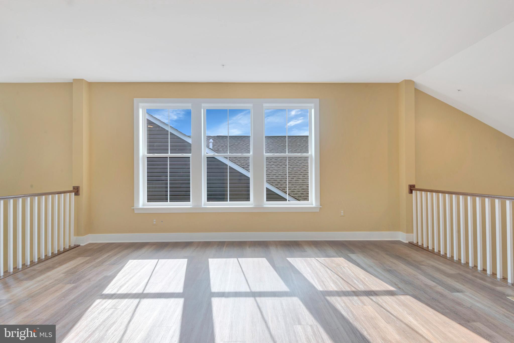 FOUR SEASONS AT KENT ISLAND - Residential