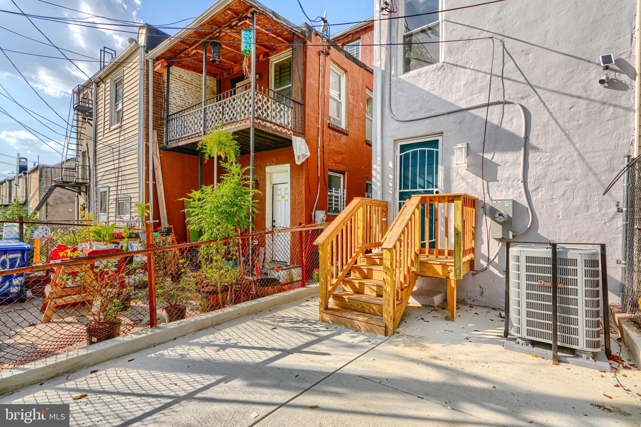 OLIVER - Residential Lease