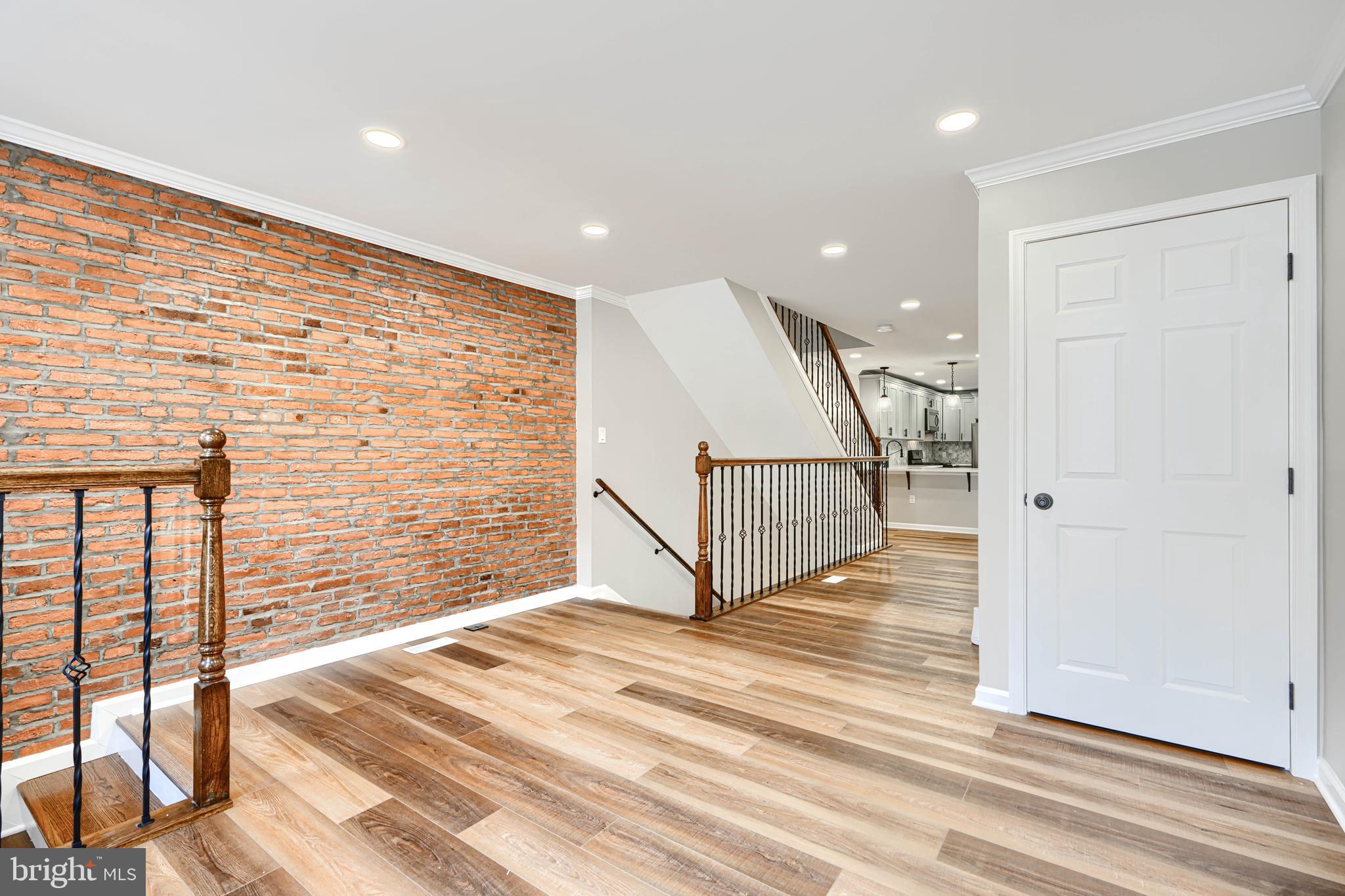 OLIVER - Residential Lease