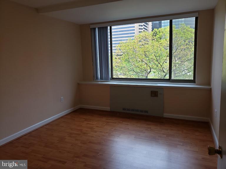 ROSSLYN - Residential Lease