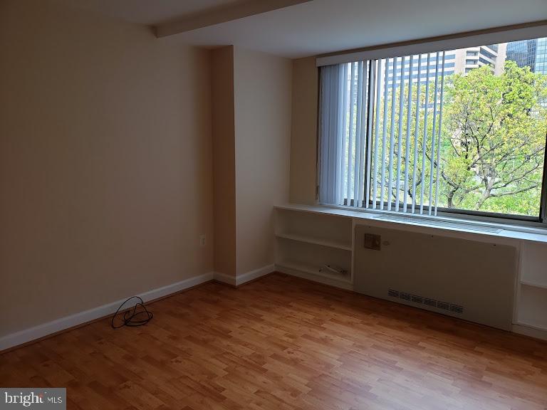 ROSSLYN - Residential Lease