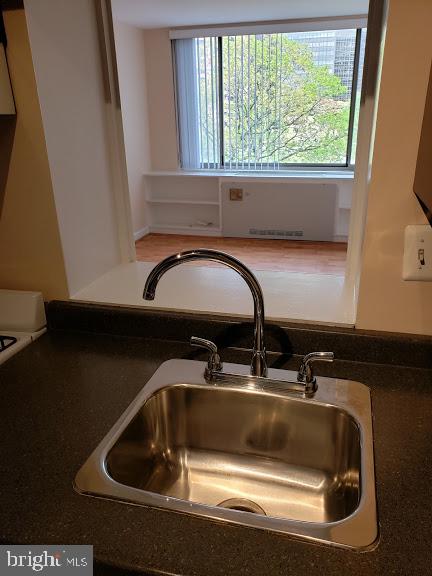 ROSSLYN - Residential Lease