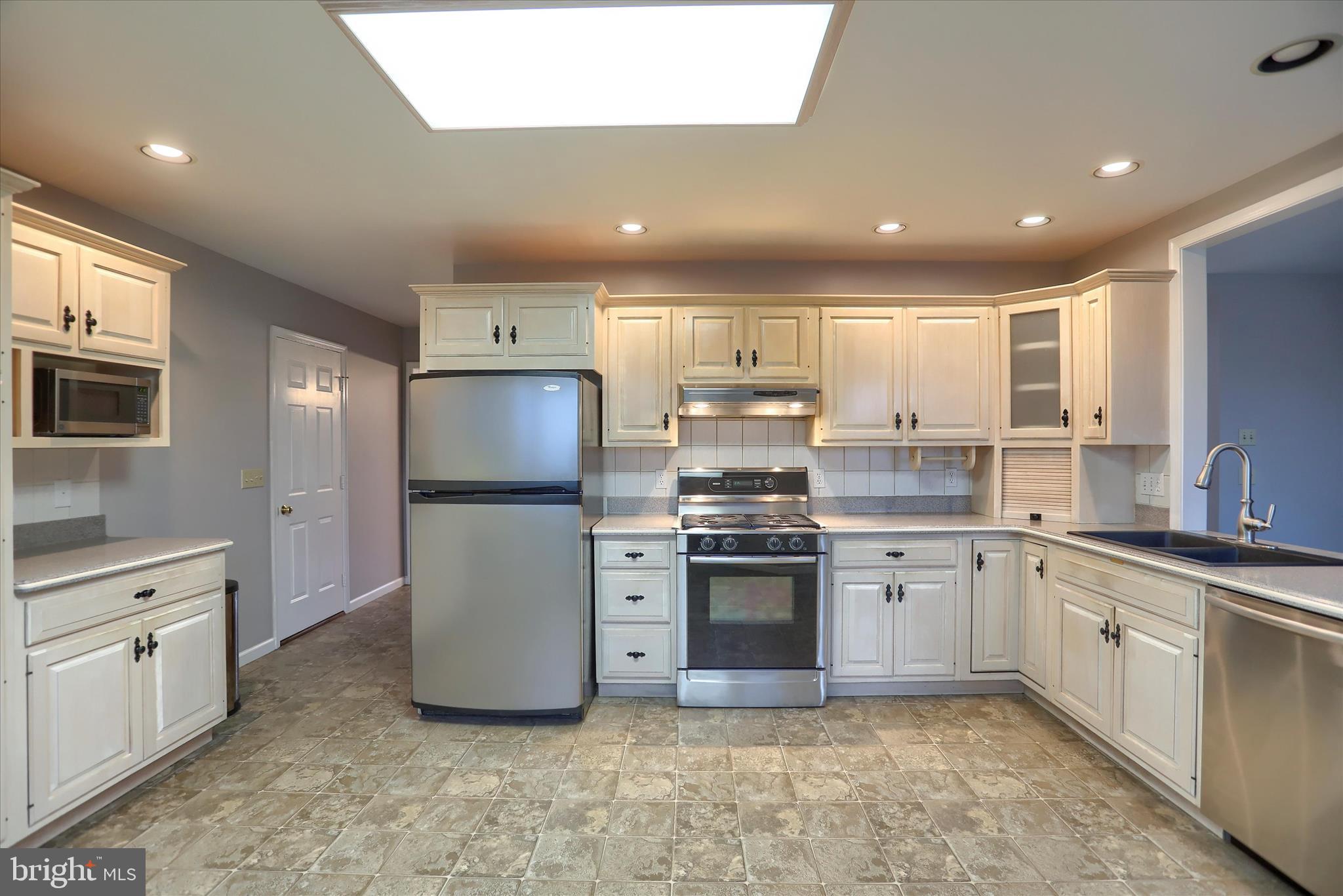 FLORIBUNDA HEIGHTS - Residential