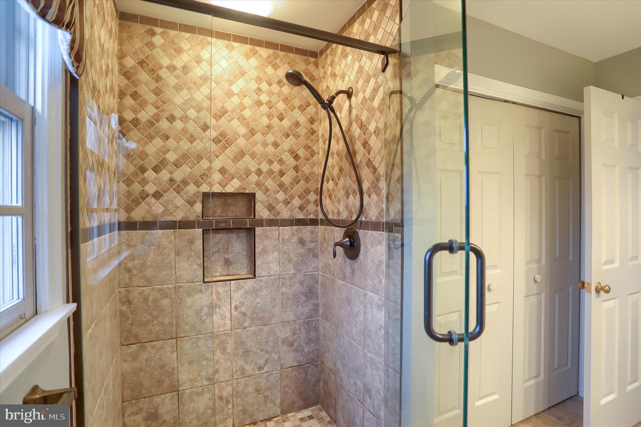 FLORIBUNDA HEIGHTS - Residential