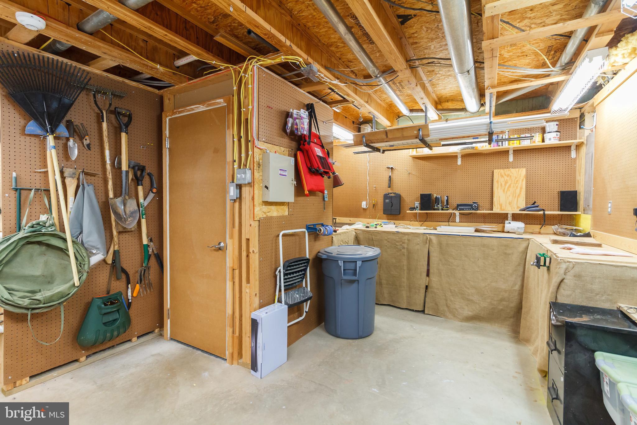 CHURCHILL TOWN SECTOR - Residential