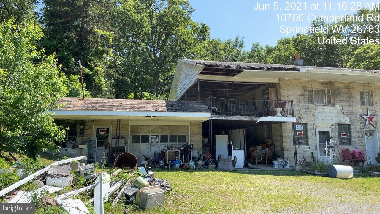 MIDDLE RIDGE - Residential